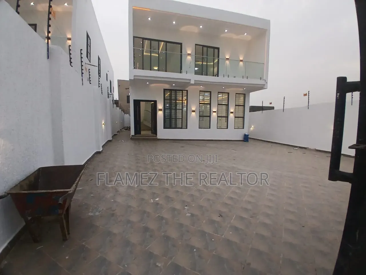 4bdrm Duplex in East Legon Hills, Ghana Link Area for sale