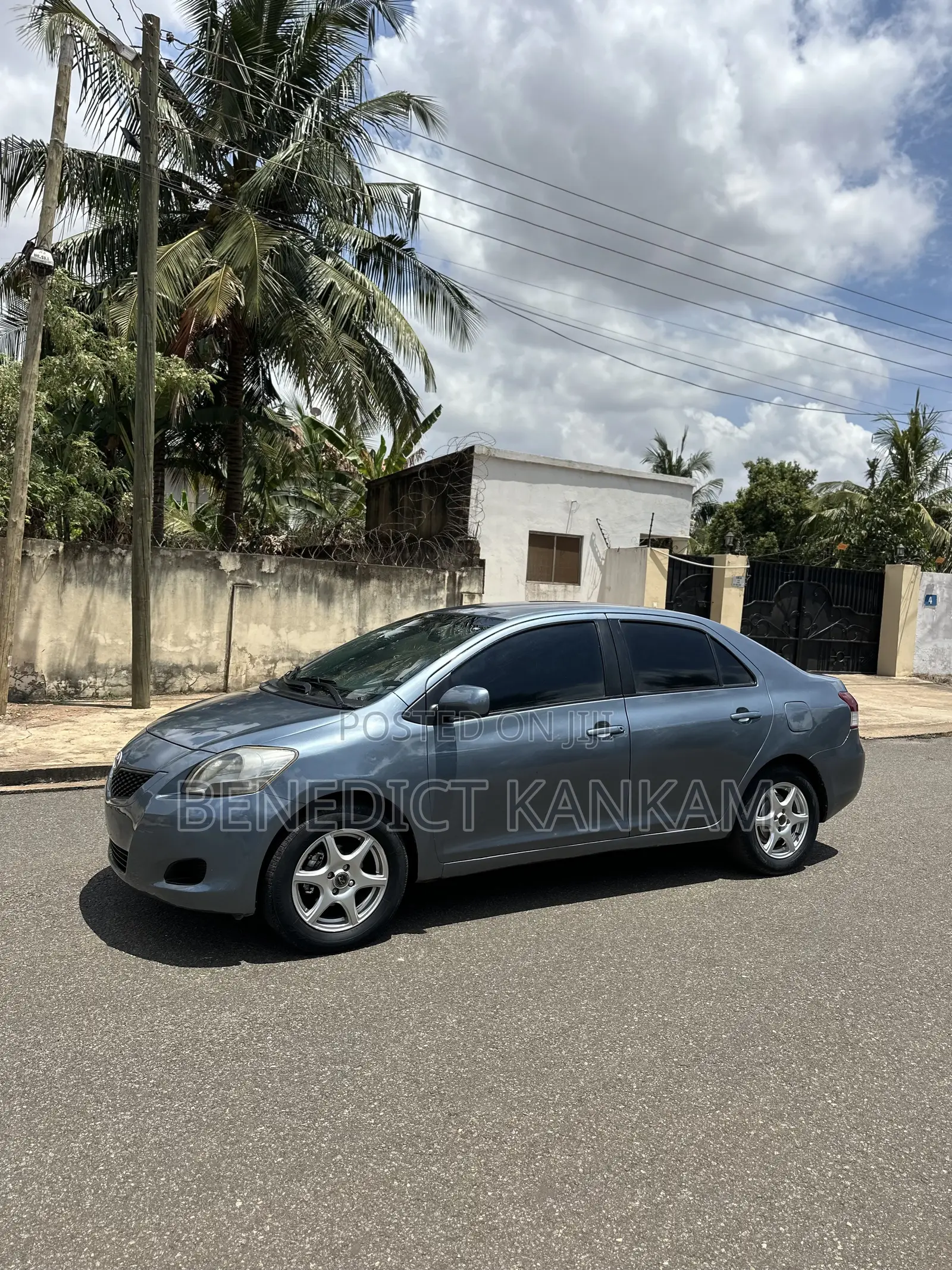Toyota Yaris 1.5 Sedan 2008 Gray