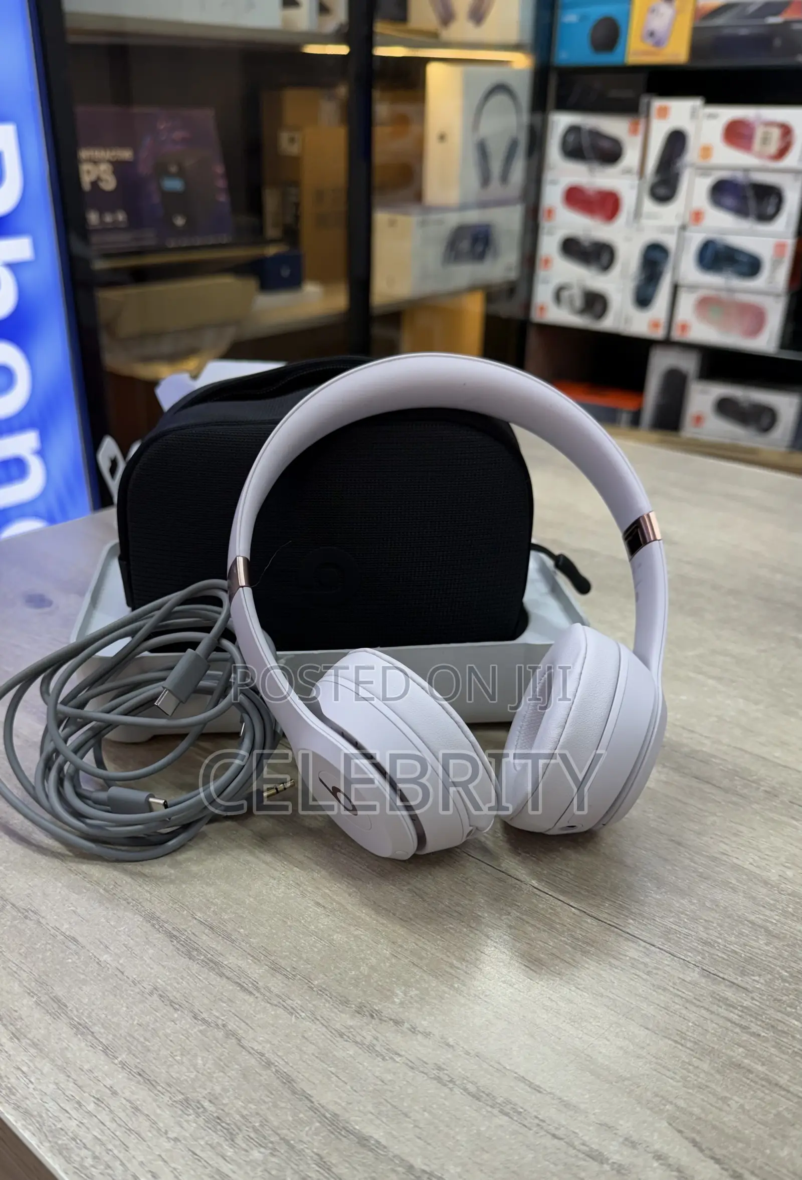 Beats Solo 4