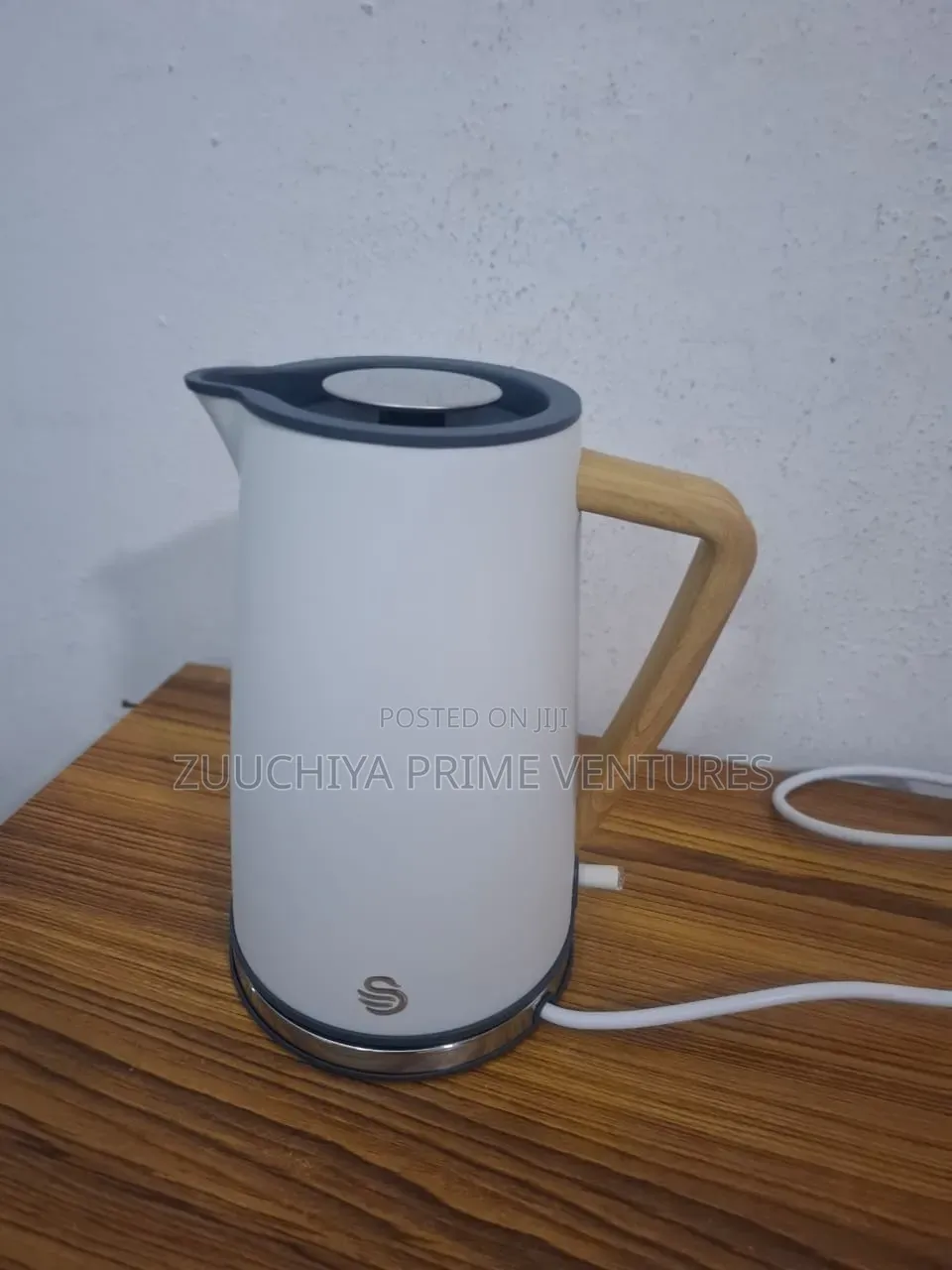 Swan 1.7l Wood Stainless Steel White Kettle From Uk