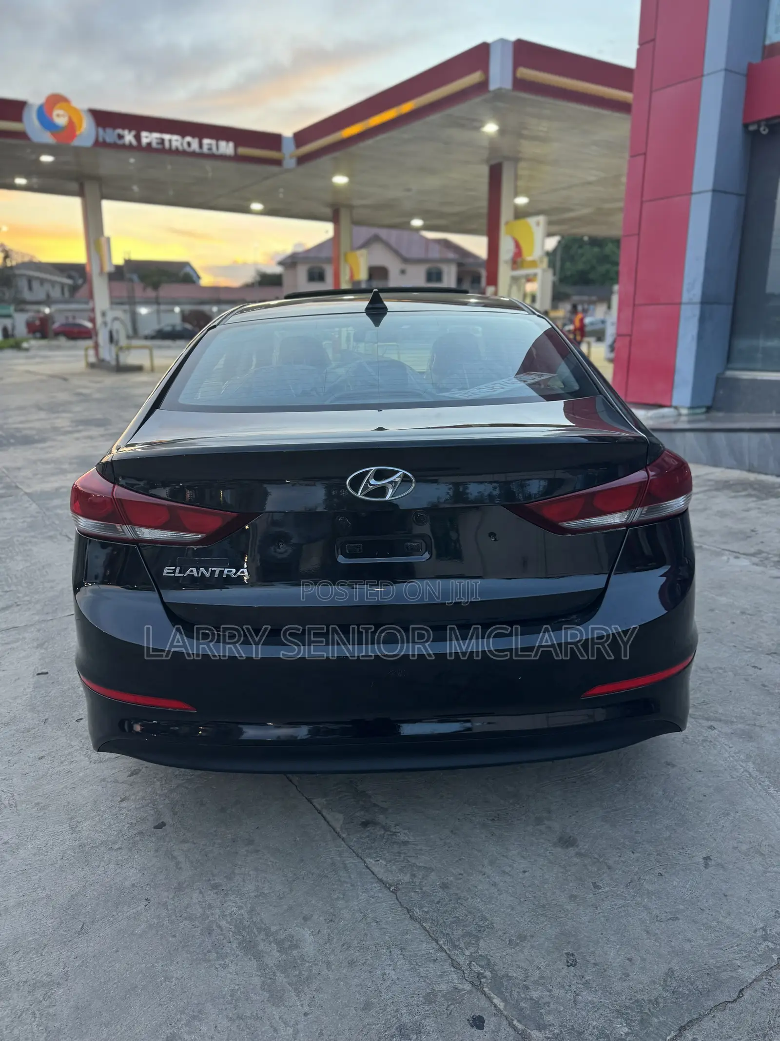 Hyundai Elantra Limited 2018 Black