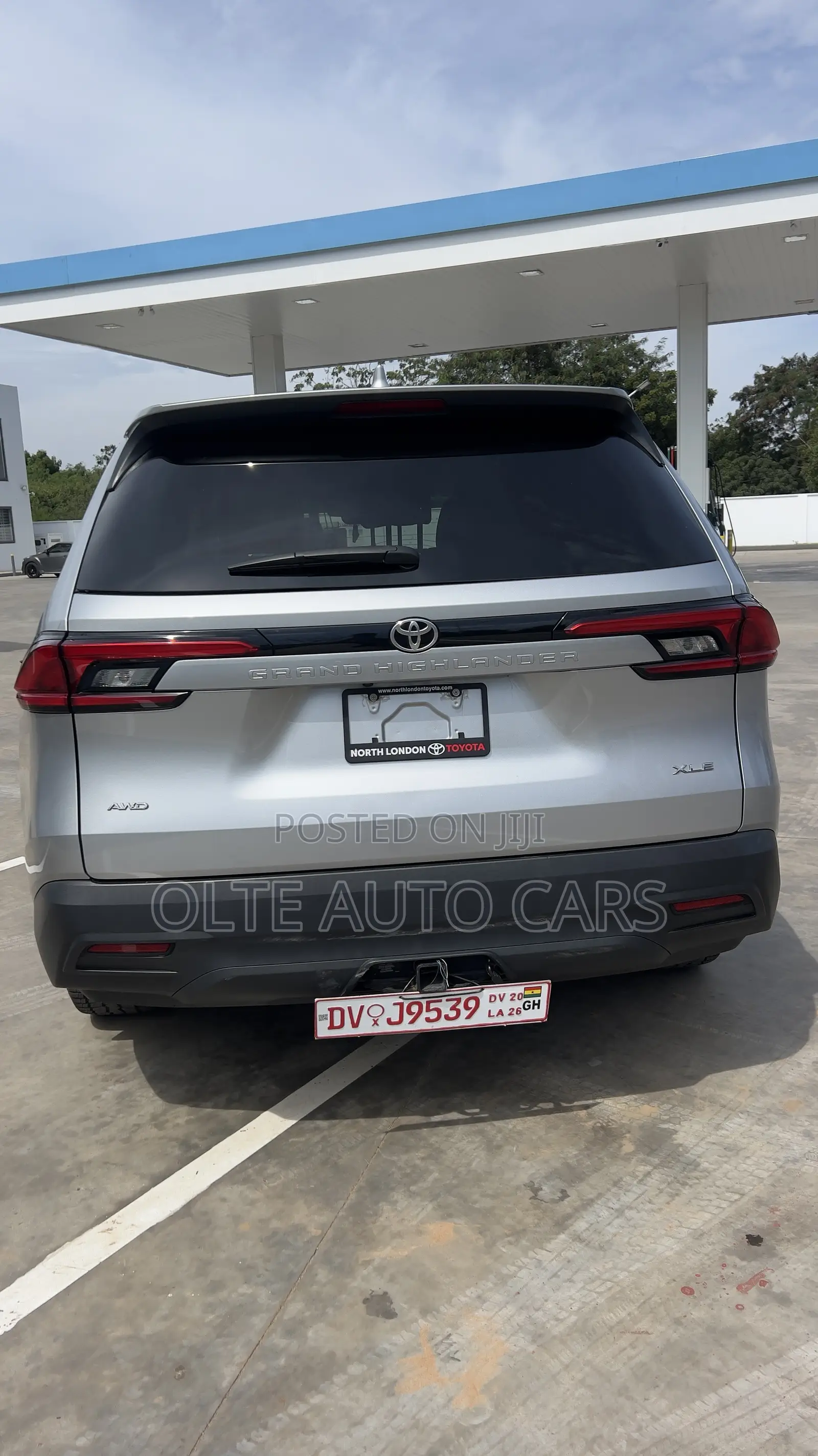 Toyota Grand Highlander XLE AWD 2024 Silver