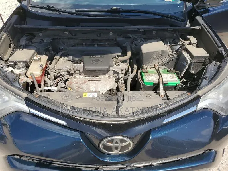 Toyota RAV4 2018 Blue