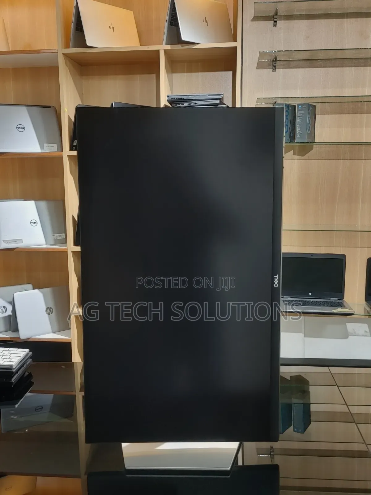 Dell Ultrasharp 27 Inches Edgeless Monitor