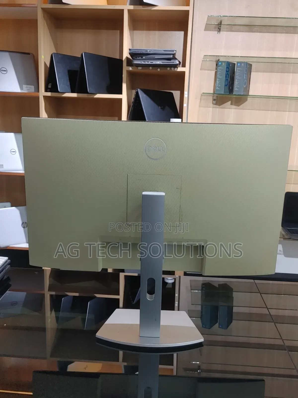 Dell Ultrasharp 27 Inches Edgeless Monitor