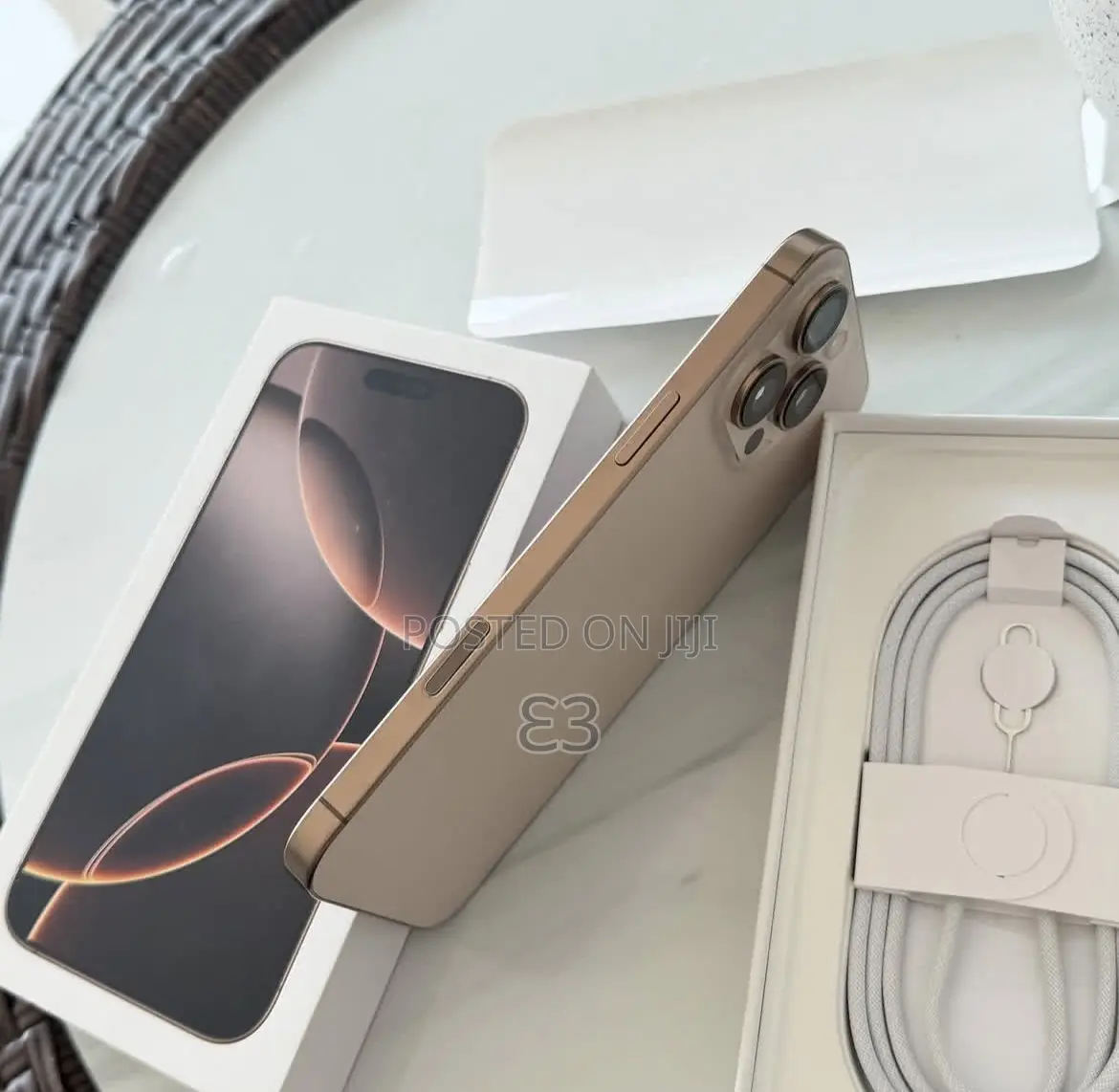 New Apple iPhone 16 Pro Max 256 GB Gold