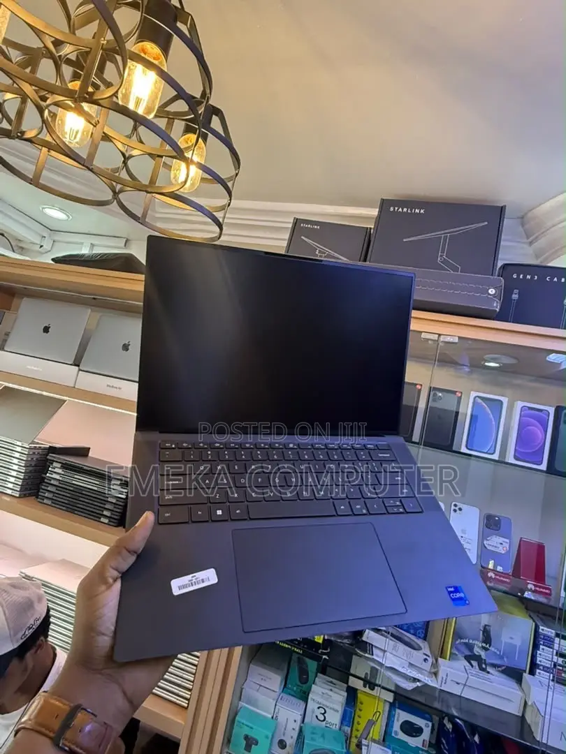 Laptop Dell Precision 5560 32GB Intel Core i7 SSD 512GB