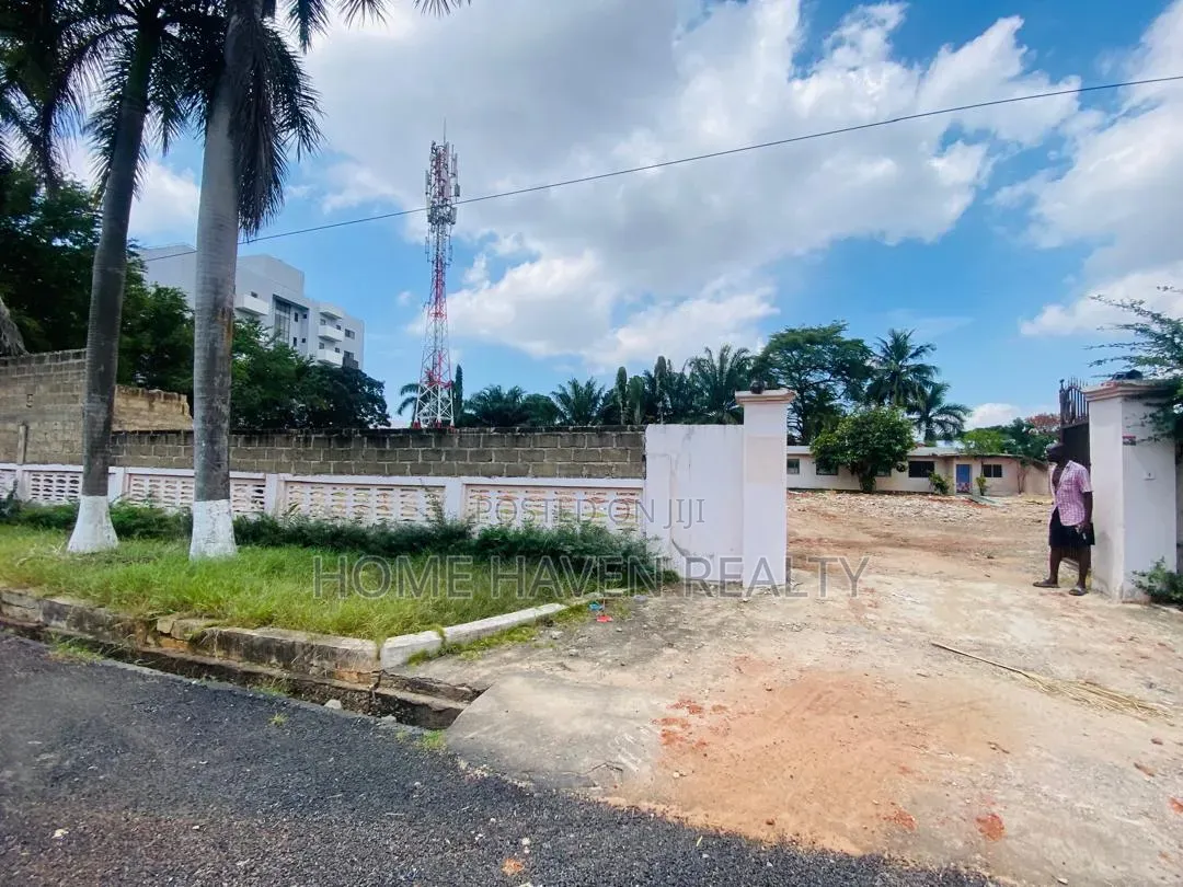 0.51 ACRE Size Land for Sale at Dzorwulu