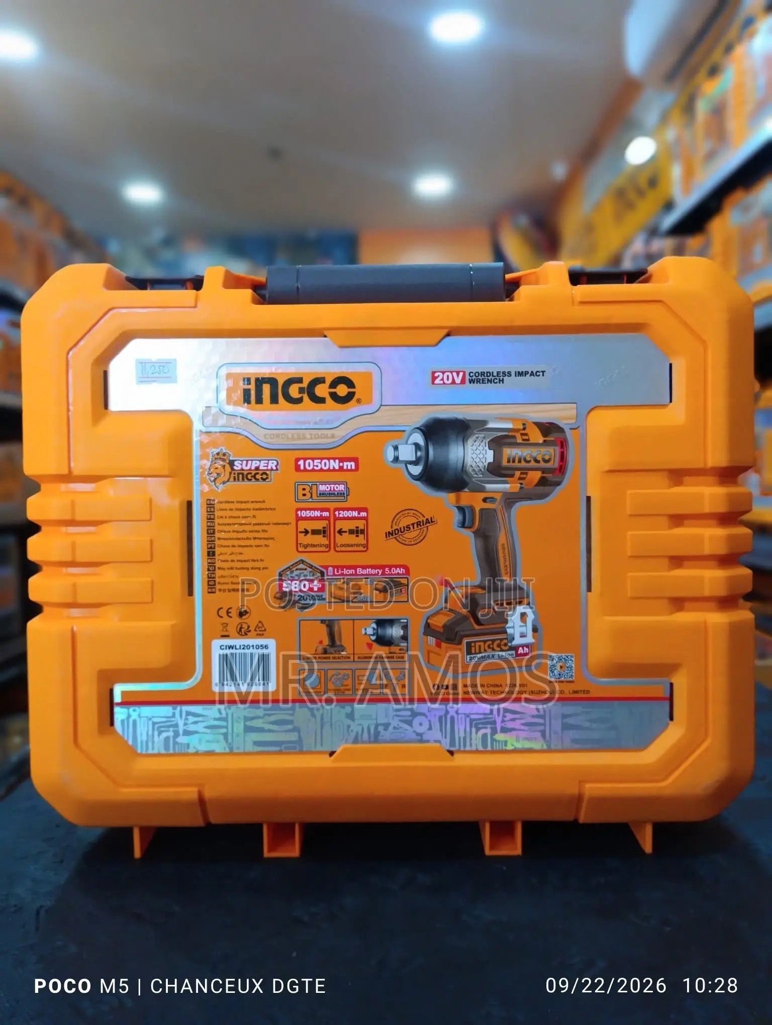 1050Nm Cordless Impact Wrench With 2x 5.0Ah Batteries - CIWLI201056