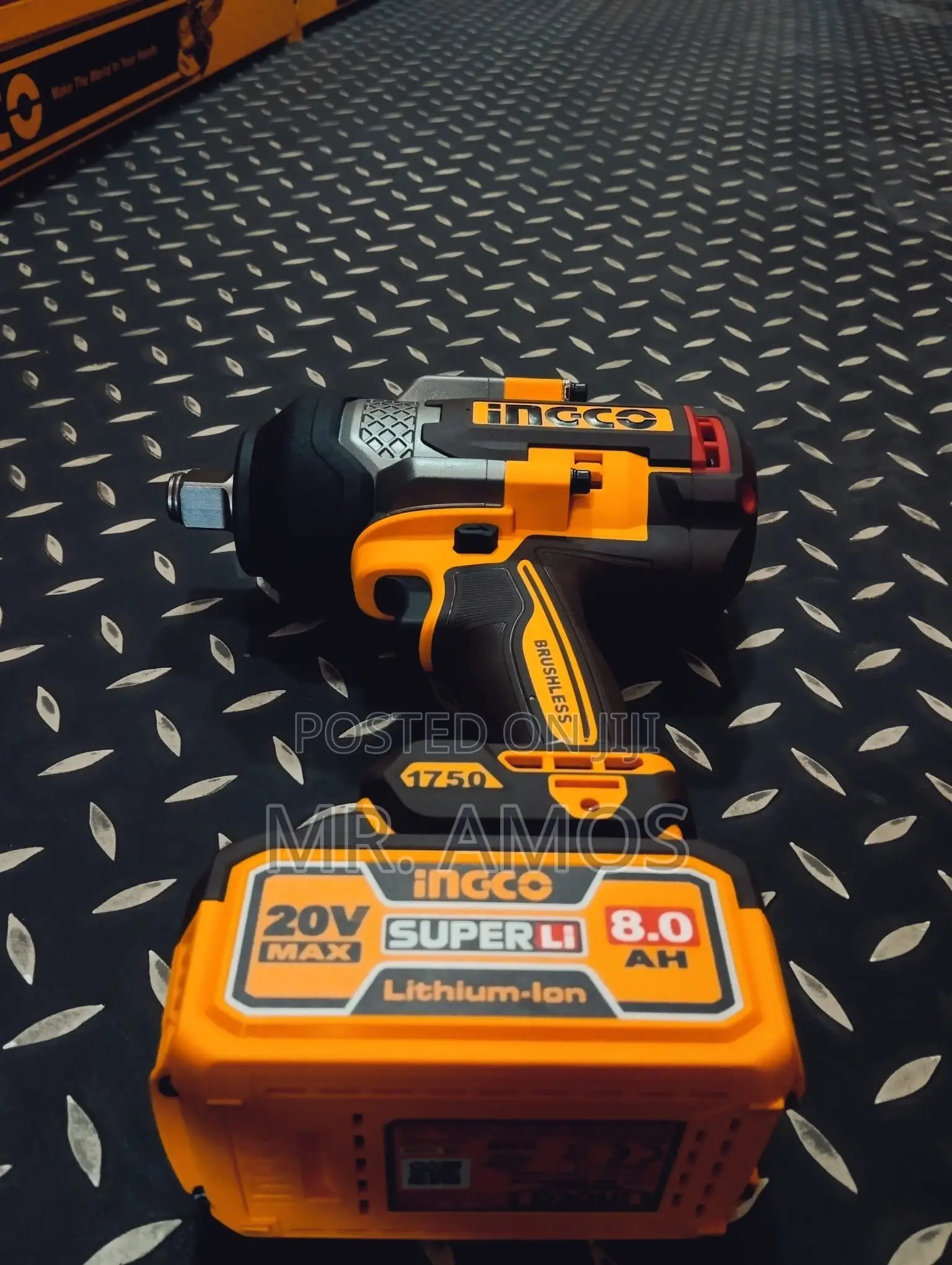 1750 Cordless Impact Wrench With 2x 8.0Ah Batteries - CIWLI20175
