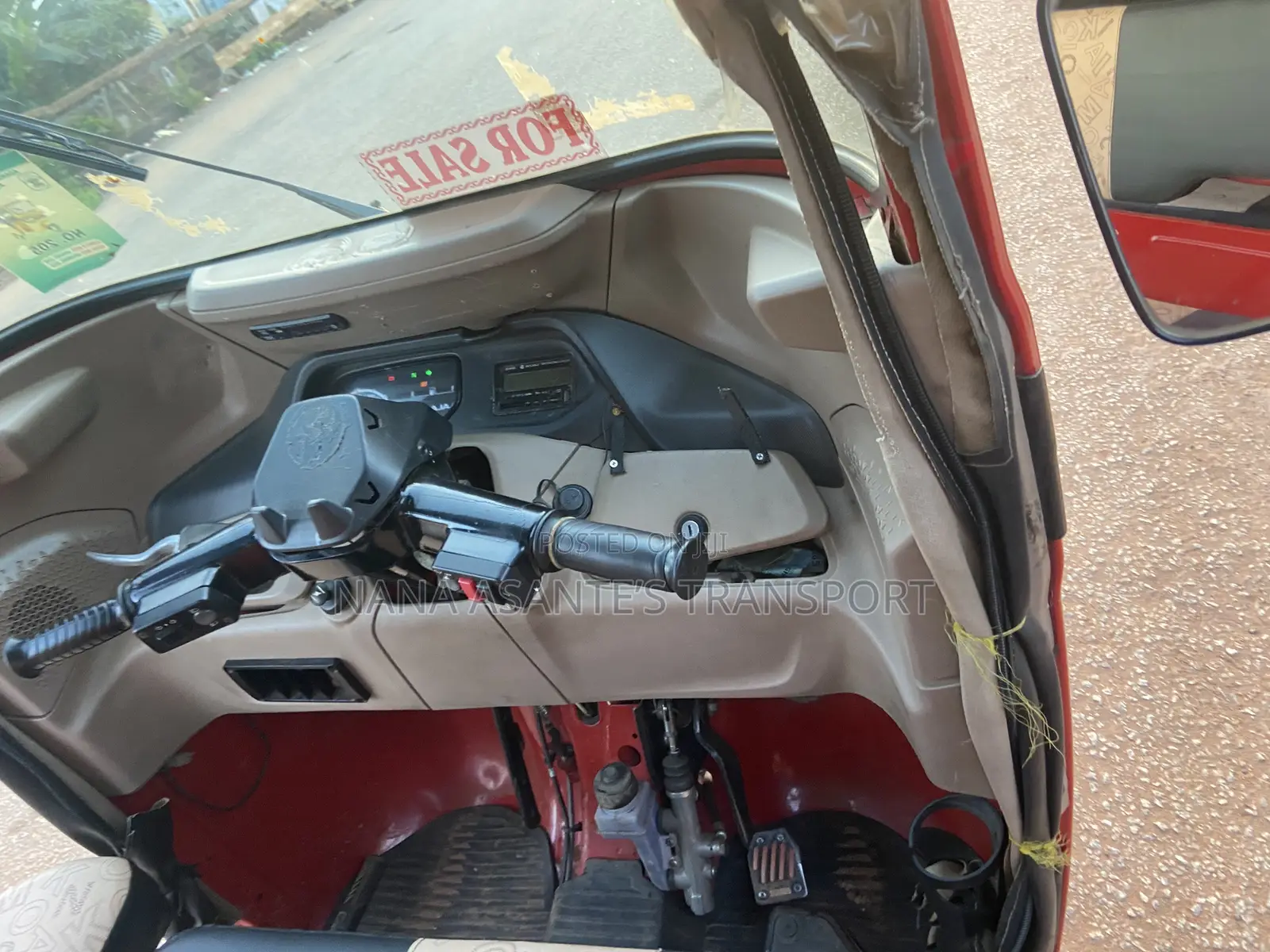 Bajaj RE 2026 Red