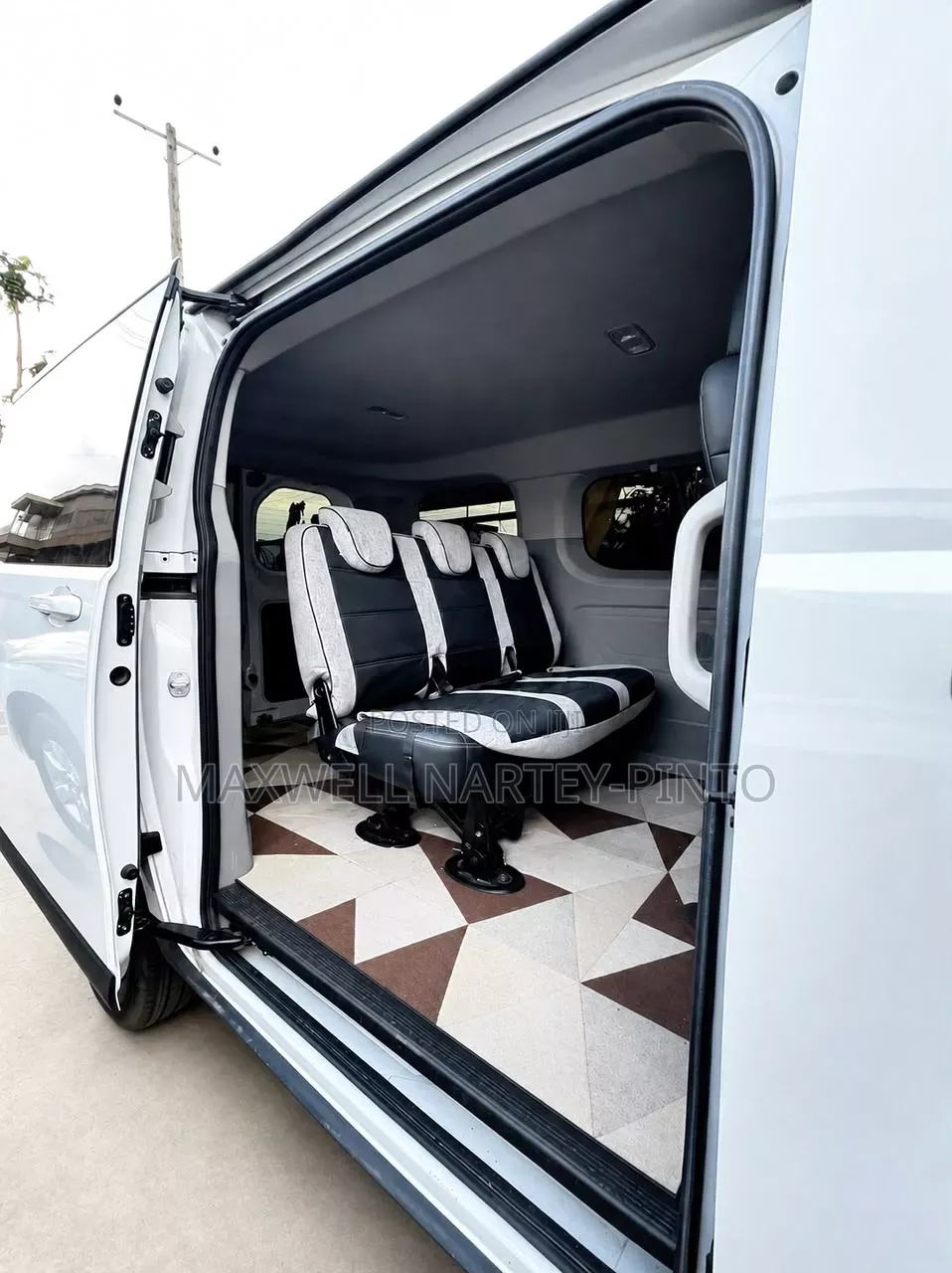 Car 2025 White