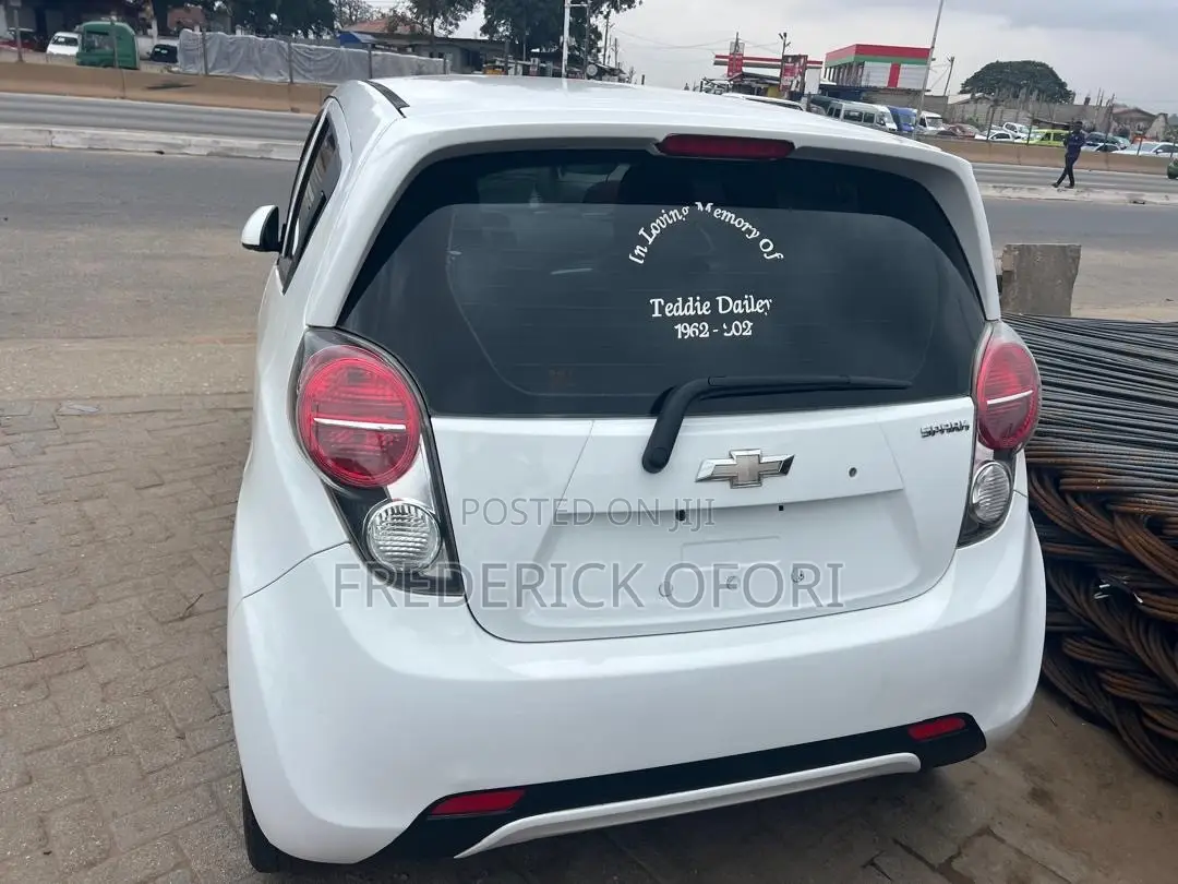 Chevrolet Spark 1LT 4dr Hatchback (1.2L 4cyl CVT) 2015 White