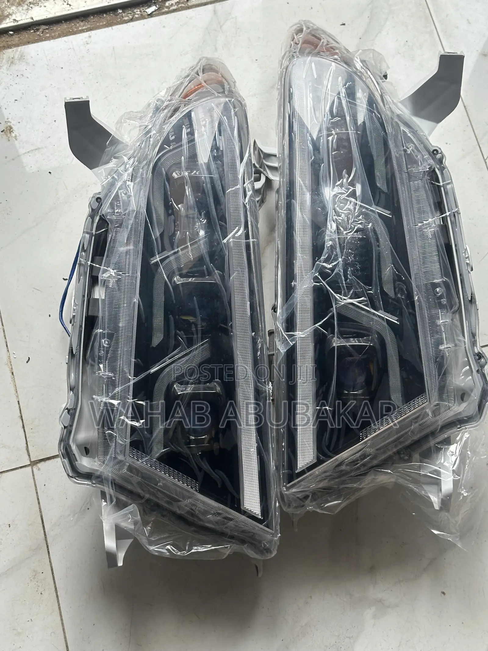 Toyota Highlander 2012 Headlights Pair Spec
