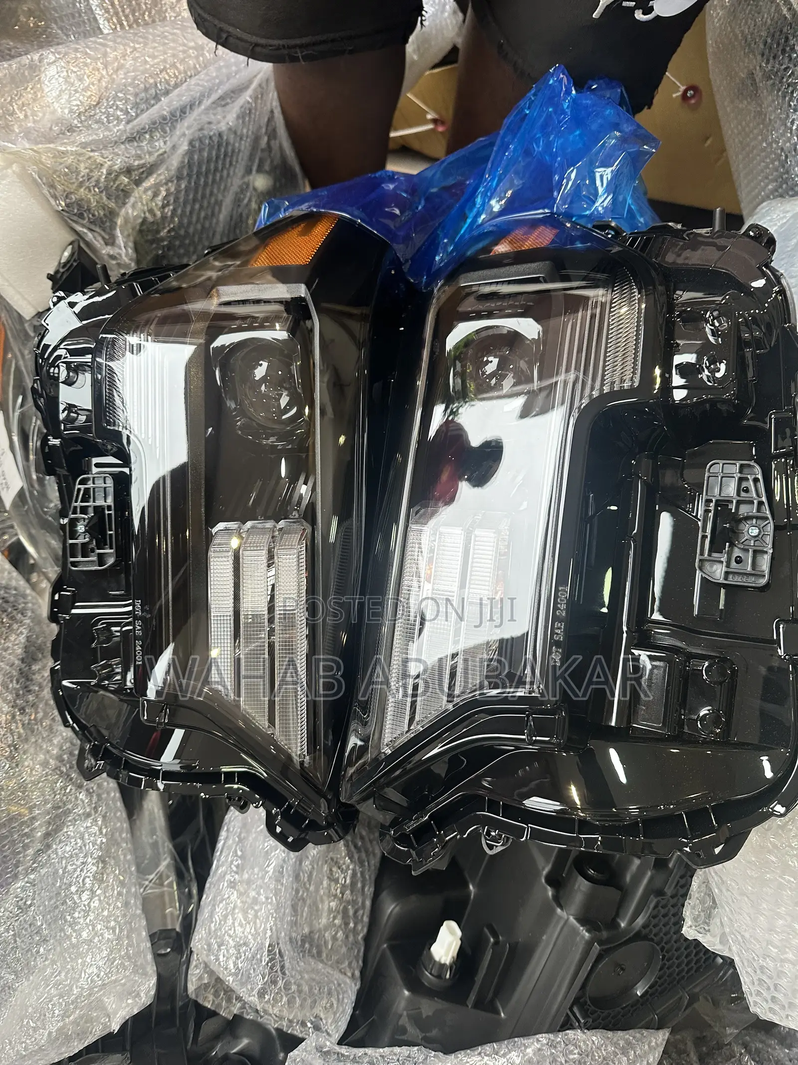 Toyota Tacoma 2024 Headlights Pair
