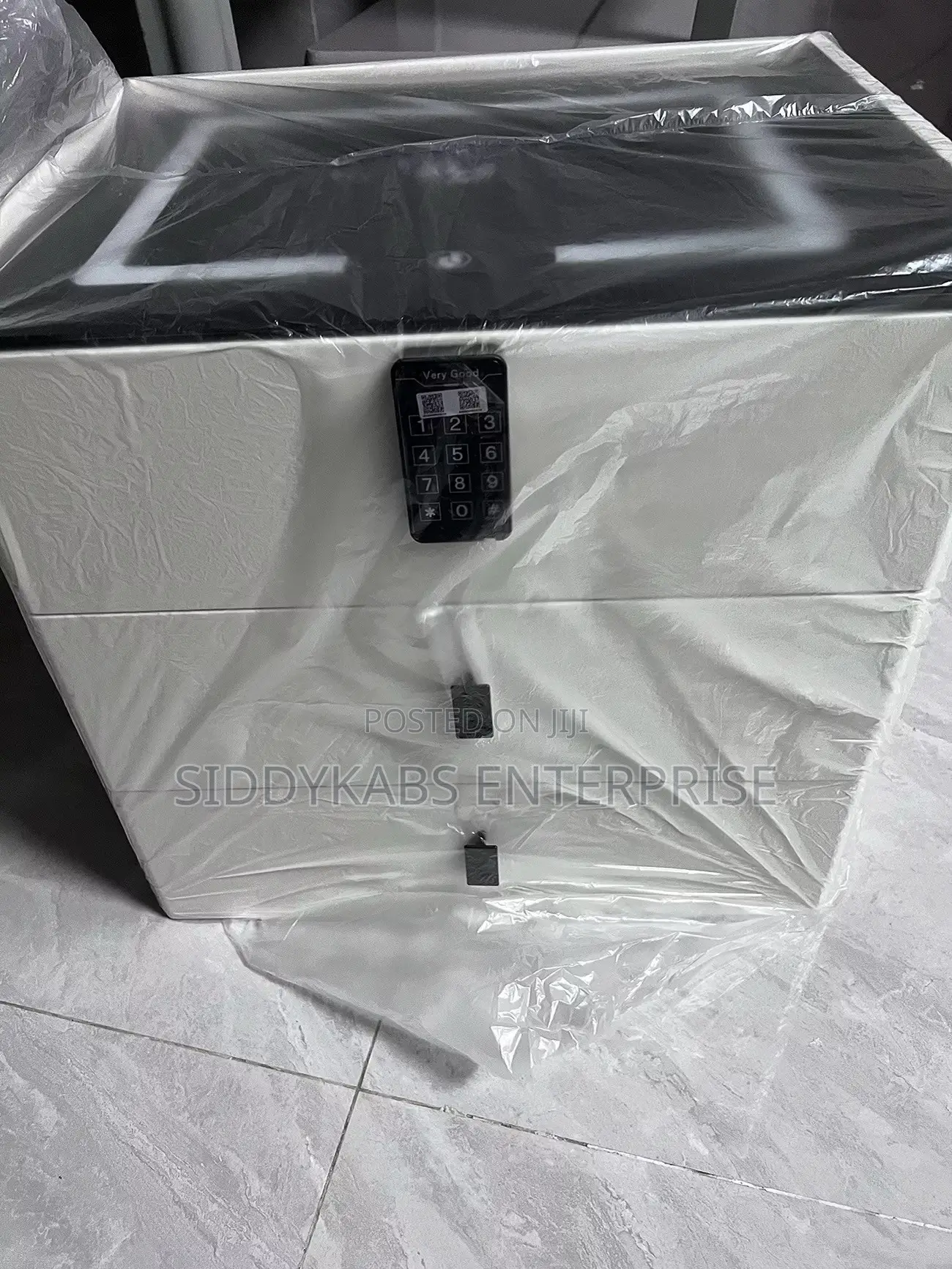 Smart Bedside Table With Wireless Charging, Bluetooth & a Keypad Lock