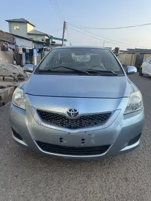 Toyota Belta 2012 Blue