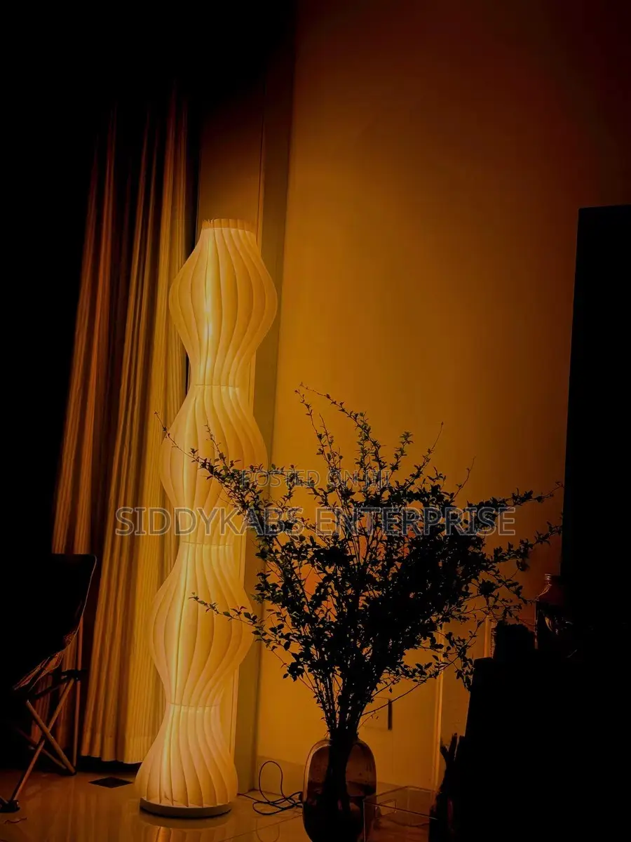 Foldable Wavy Sculptural Lamp
