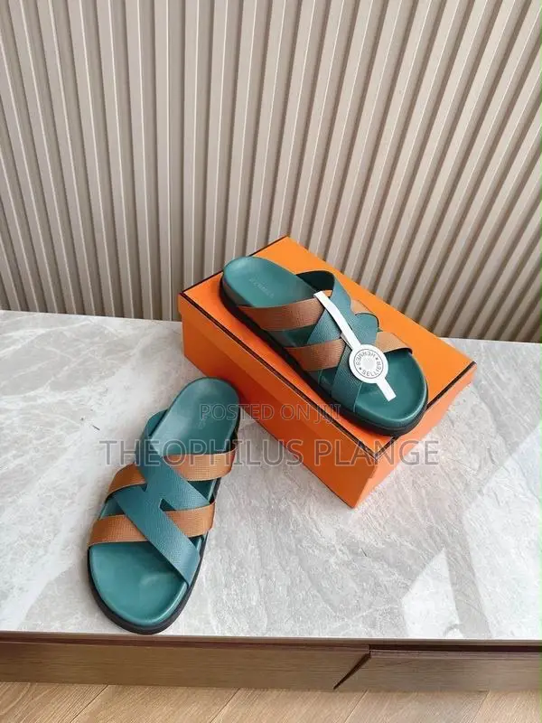 Hermes Kazmir Leather Slippers