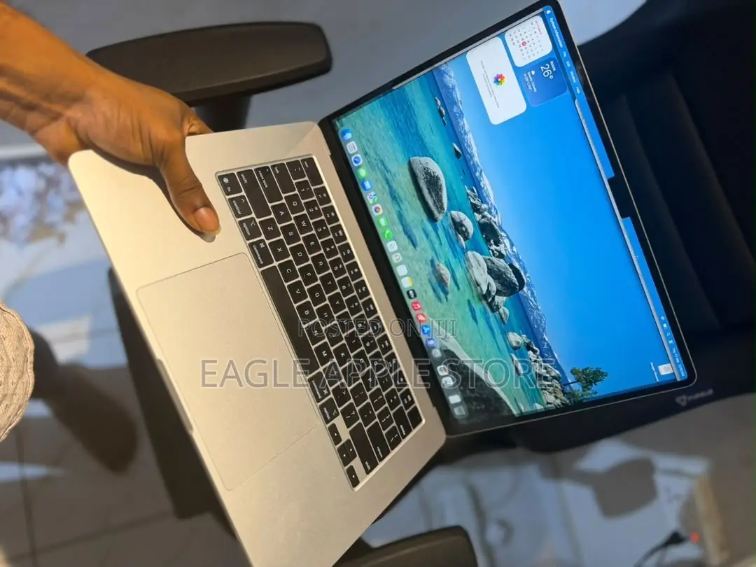 Laptop Apple MacBook Air 16GB Apple M4 SSD 256GB