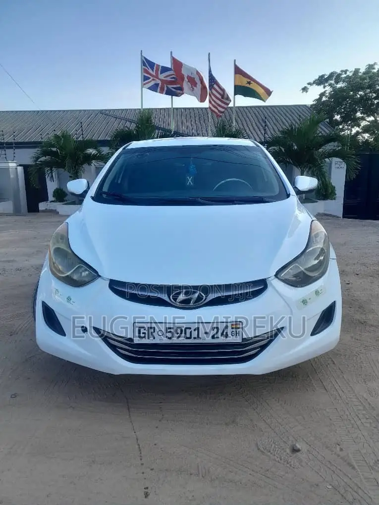 Hyundai Elantra 2013 White