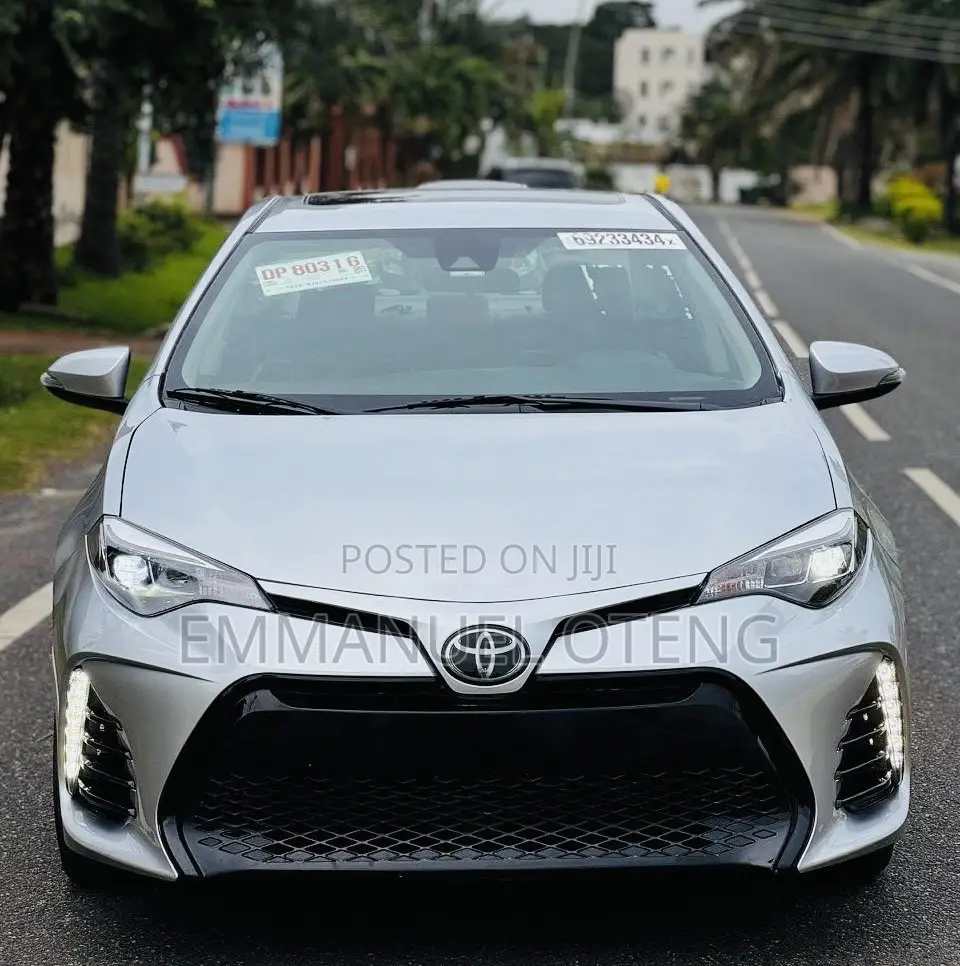 Toyota Corolla SE Special Edition 4dr Sedan (1.8L 4cyl CVT) 2017 Silver