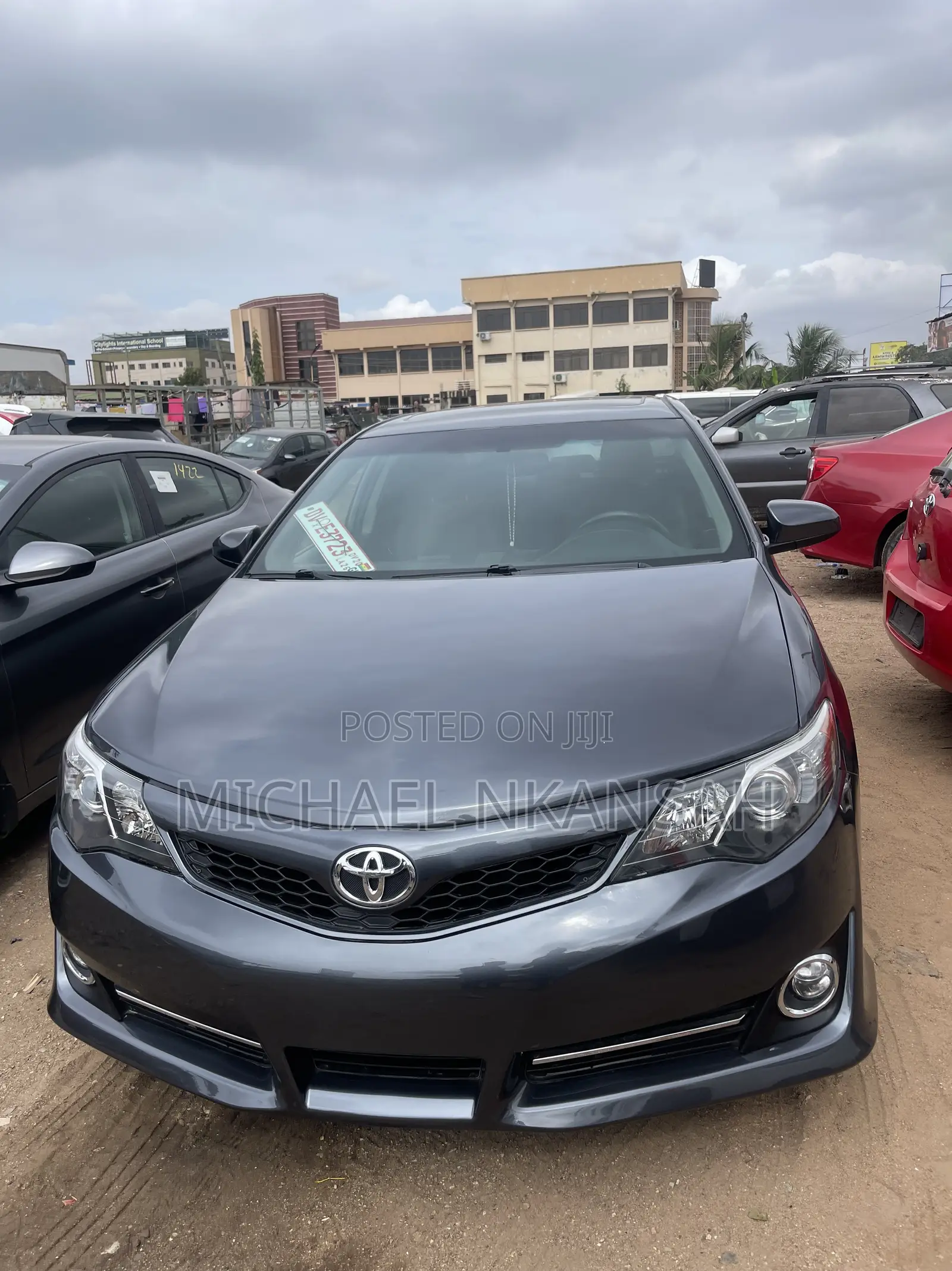 Toyota Camry SE 4dr Sedan (2.5L 4cyl 6A) 2014 Gray