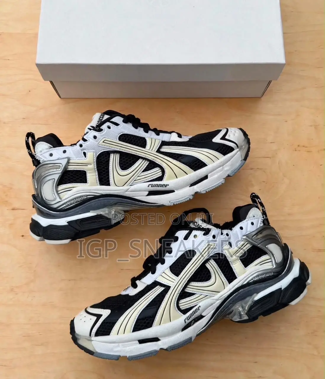 Balenciaga Runner