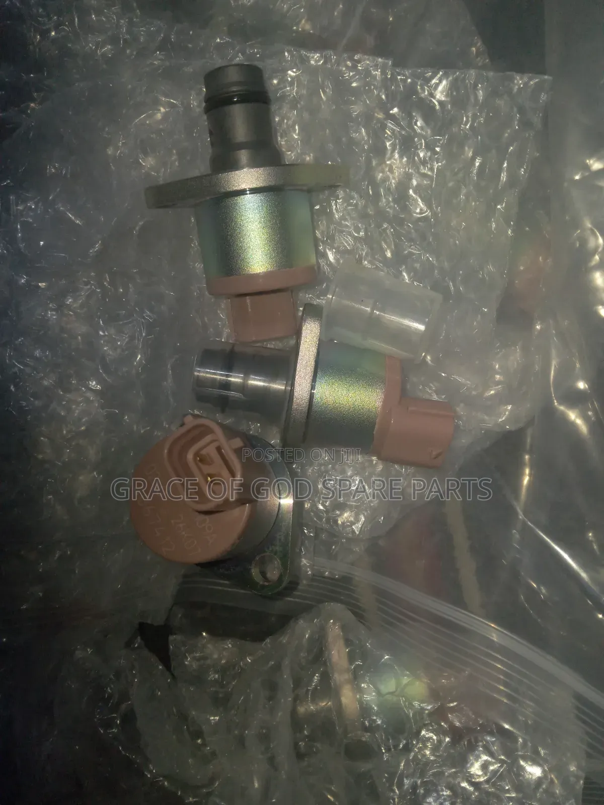 Nissan Urvan Fuel Pressure Regulator Valve Original