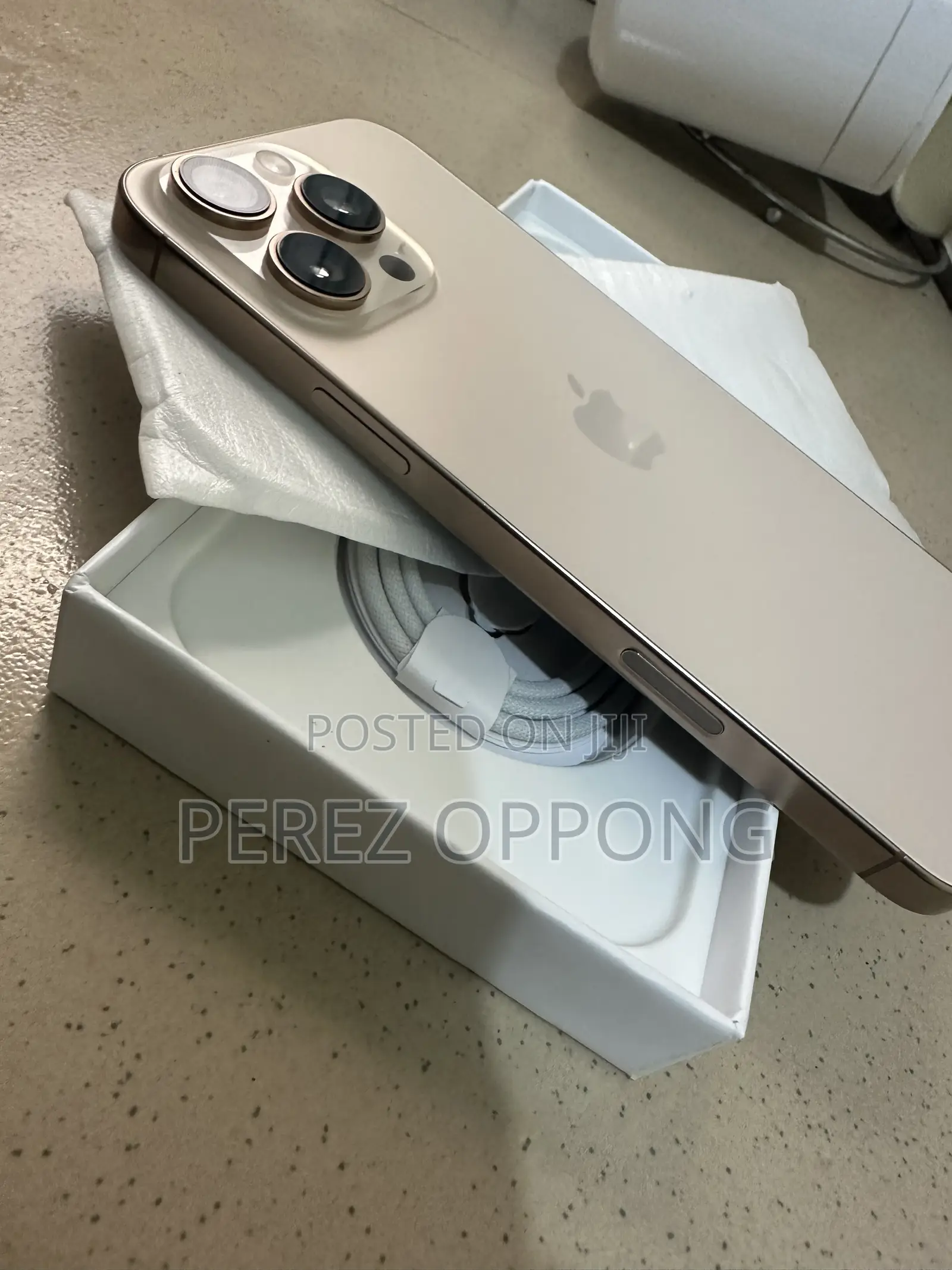 Apple iPhone 16 Pro Max 256 GB Gold