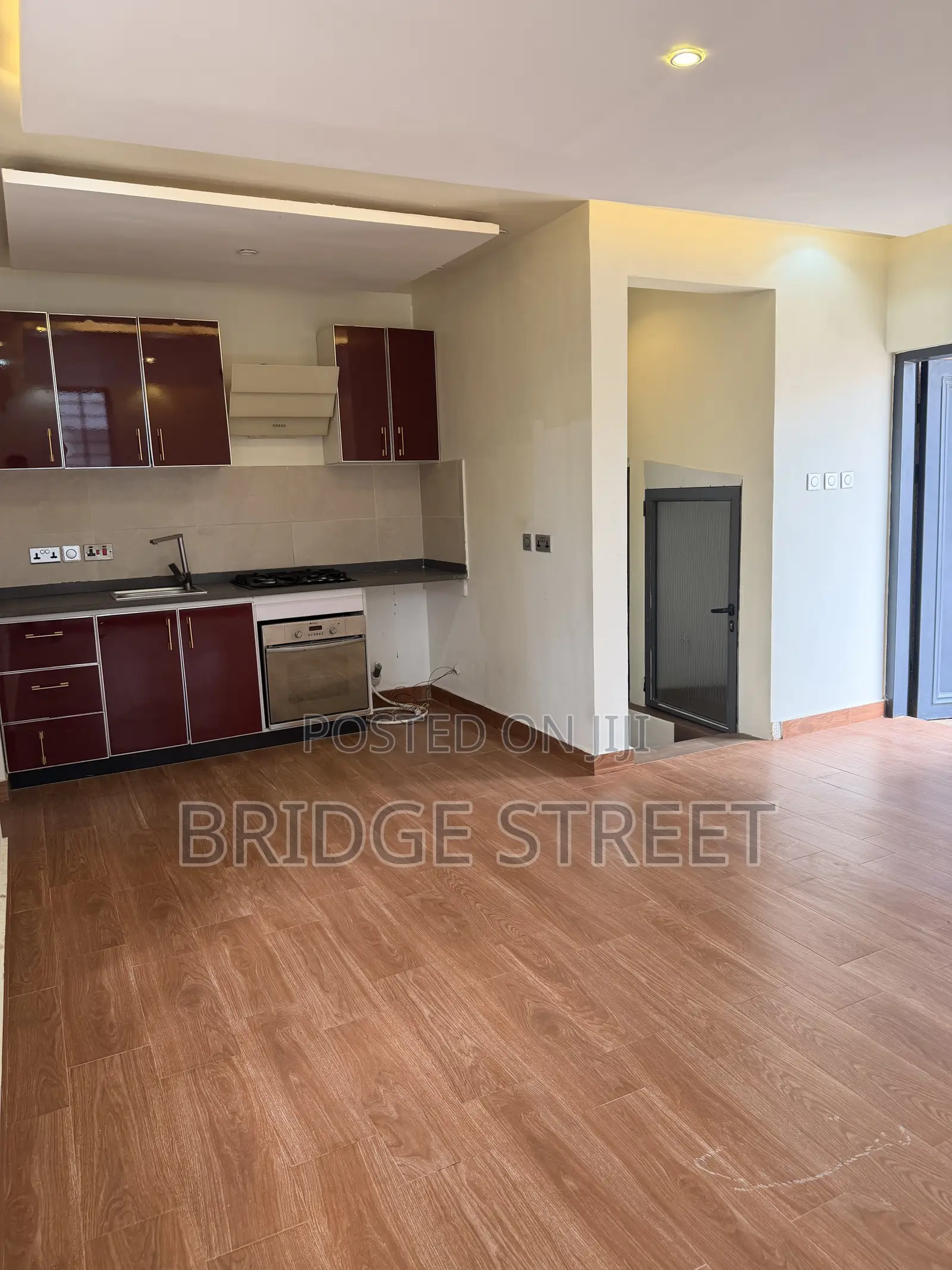 2bdrm Apartment in 2809 Court, Nmai-Dzorn for rent