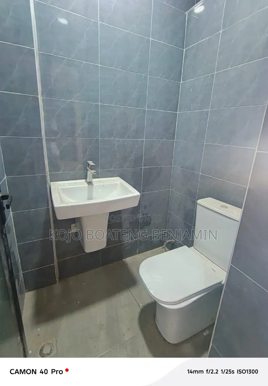 2bdrm Apartment in Ghana Flag for rent