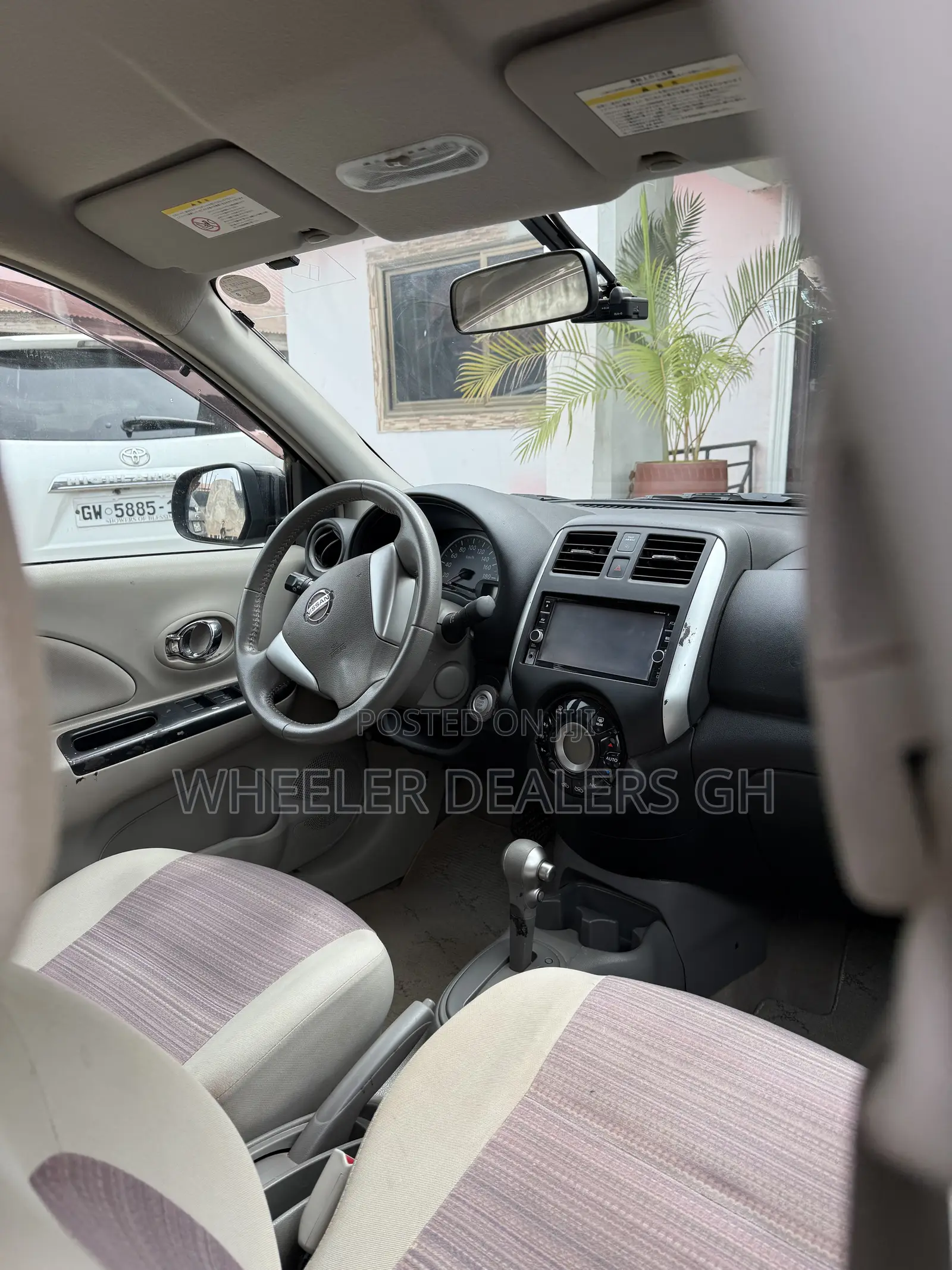 Nissan March 1.2 FWD 2018