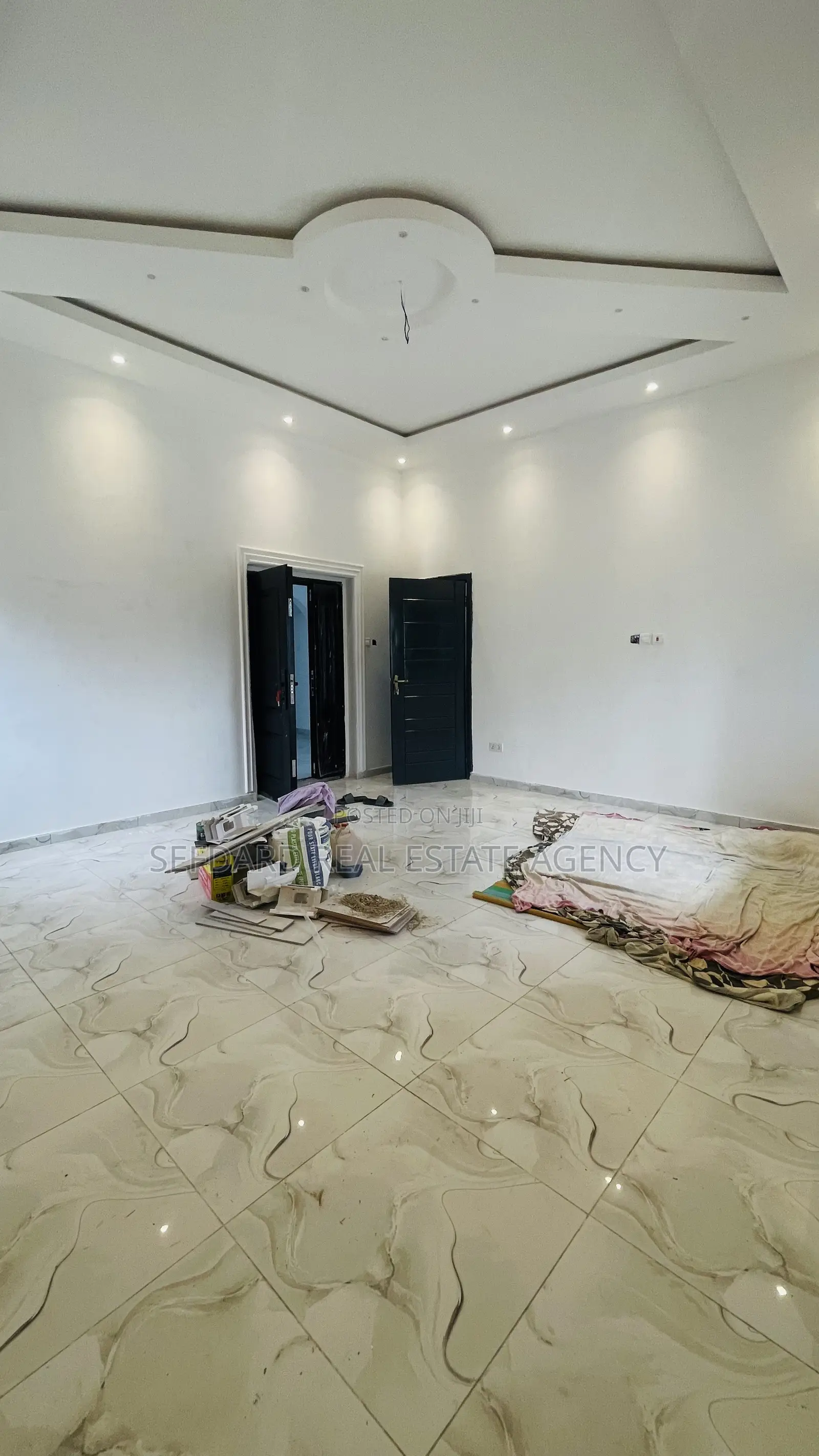 3bdrm Apartment in Sefdard Properties, Pokuase for rent