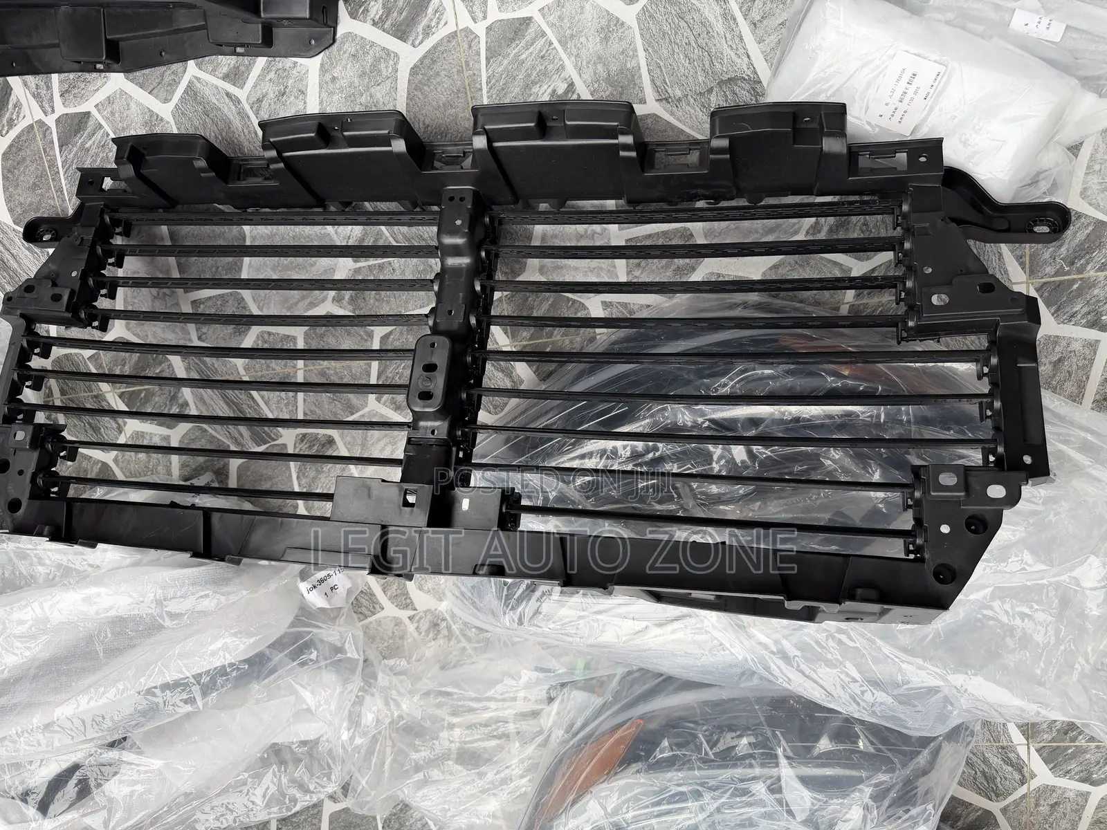 Ford F150 2017,2018,2019,2020, Shutter Grill Available