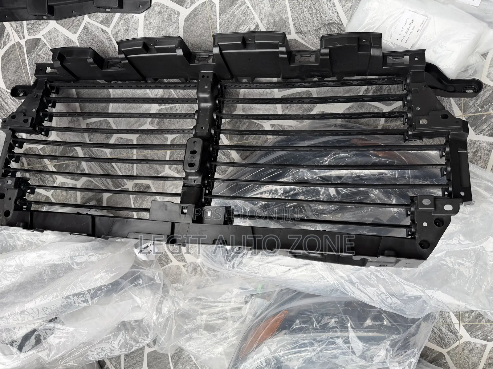 Ford F150 2017,2018,2019,2020, Shutter Grill Available