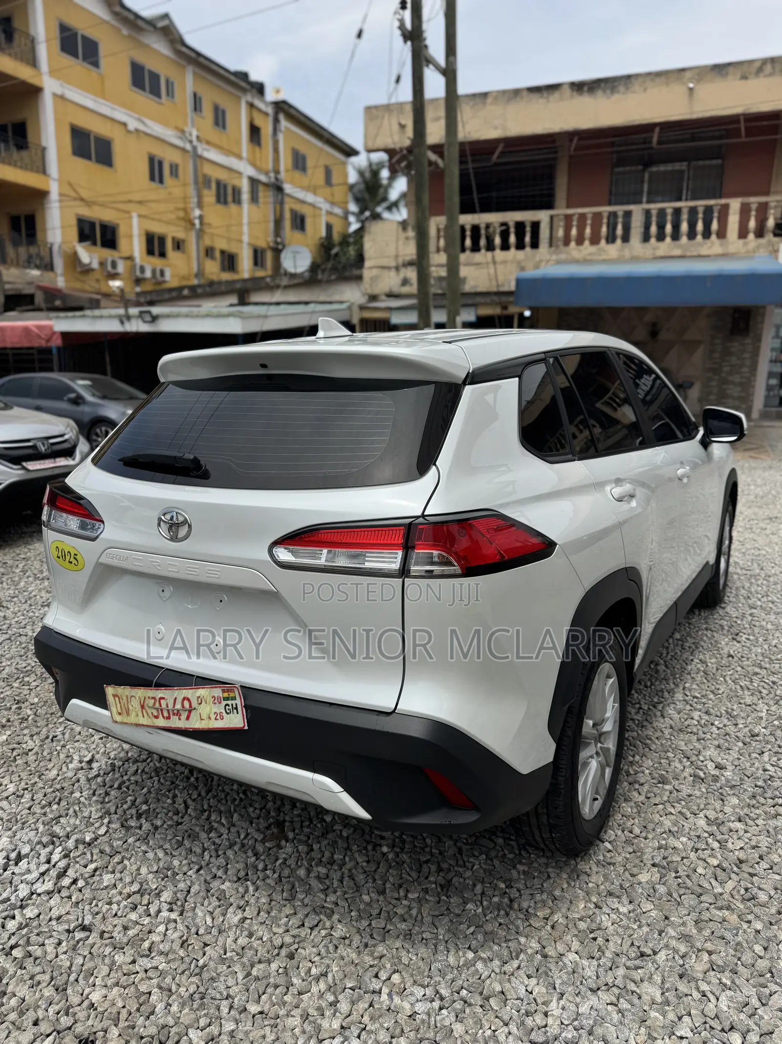 New Toyota Corolla Cross LE 2025 White