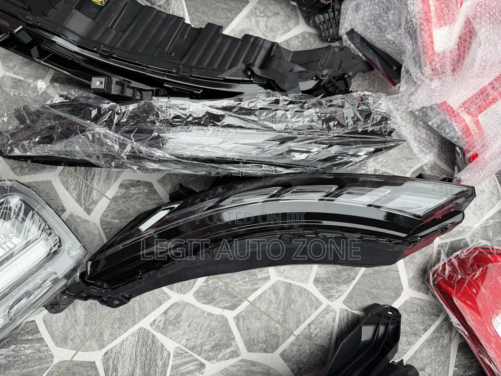 Mitsubishi Outlander 2022,2024,2023,2025, Headlight Available