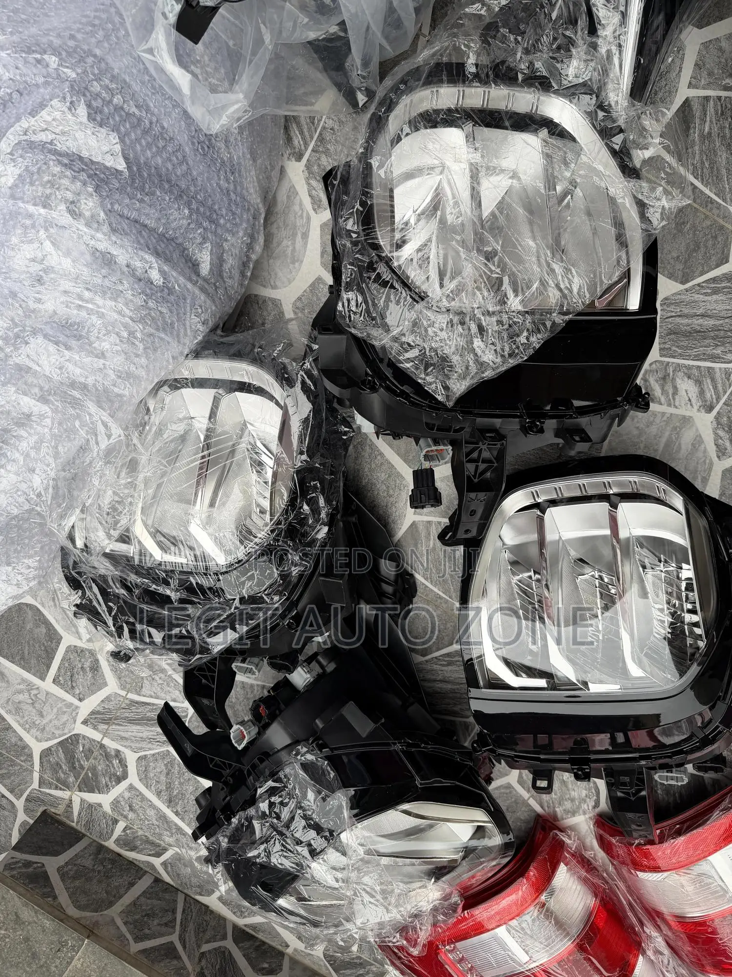 Mitsubishi Outlander 2022,2024,2023,2025, Headlight Available