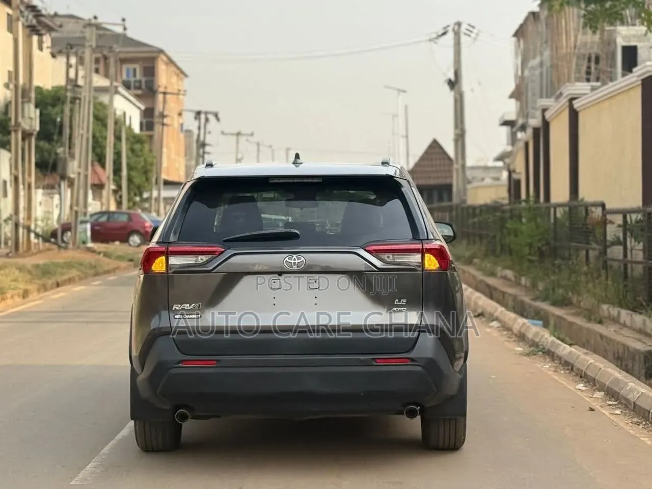 Toyota RAV4 LE AWD 2019 Gray