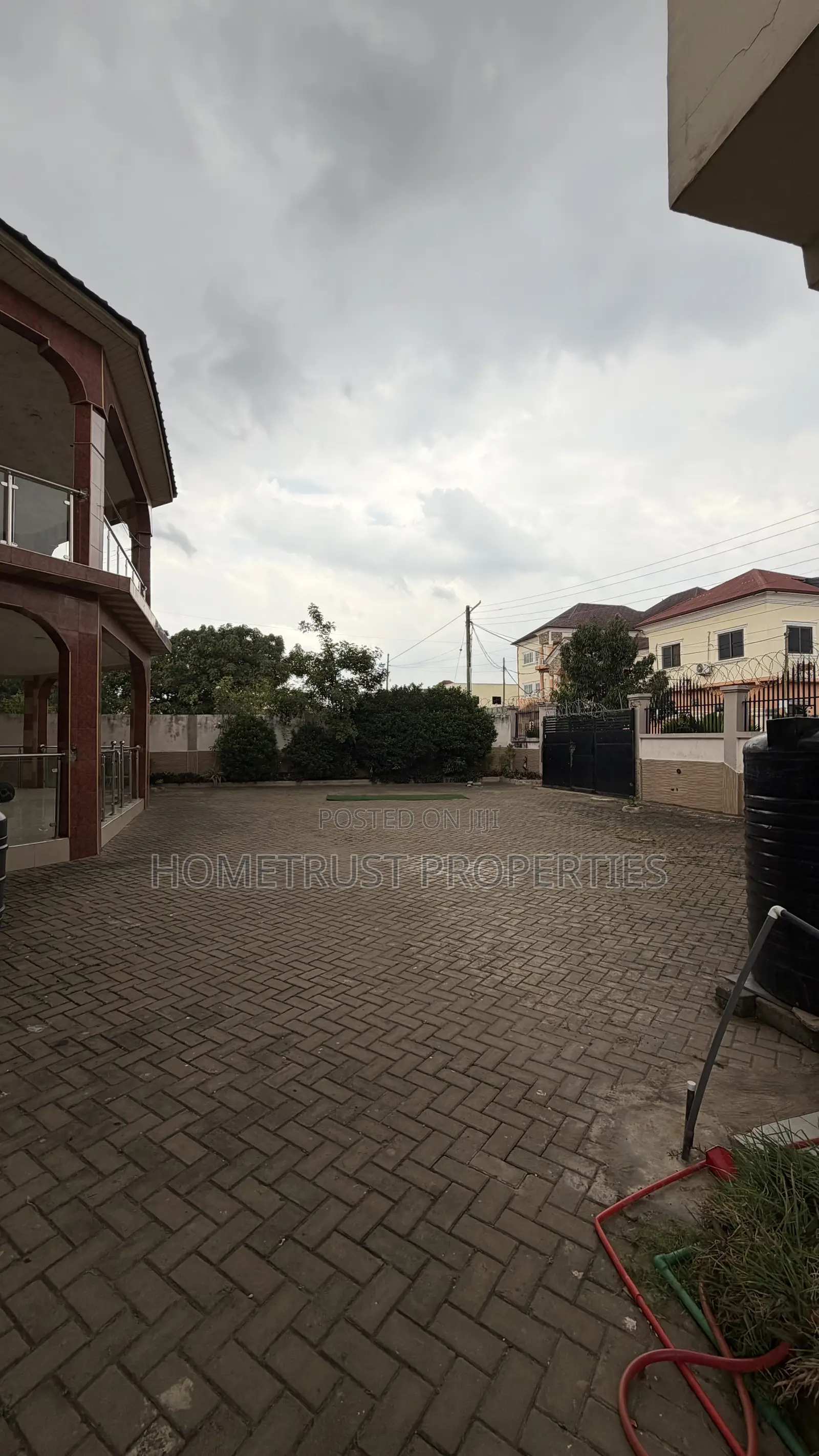 7bdrm Duplex in Ablekuma Ga Odumase for sale
