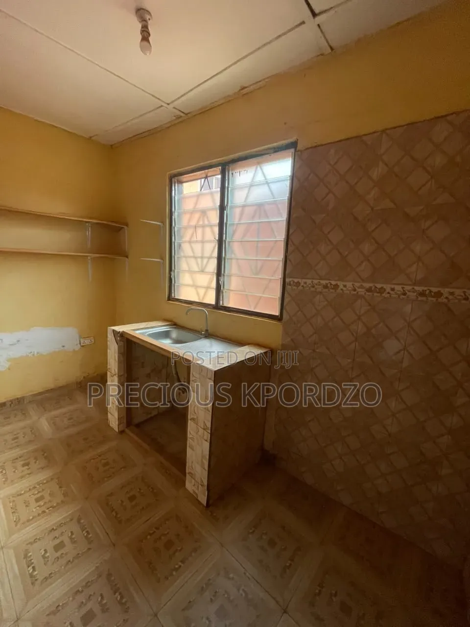 1bdrm Apartment in Adenta Housing Down for rent