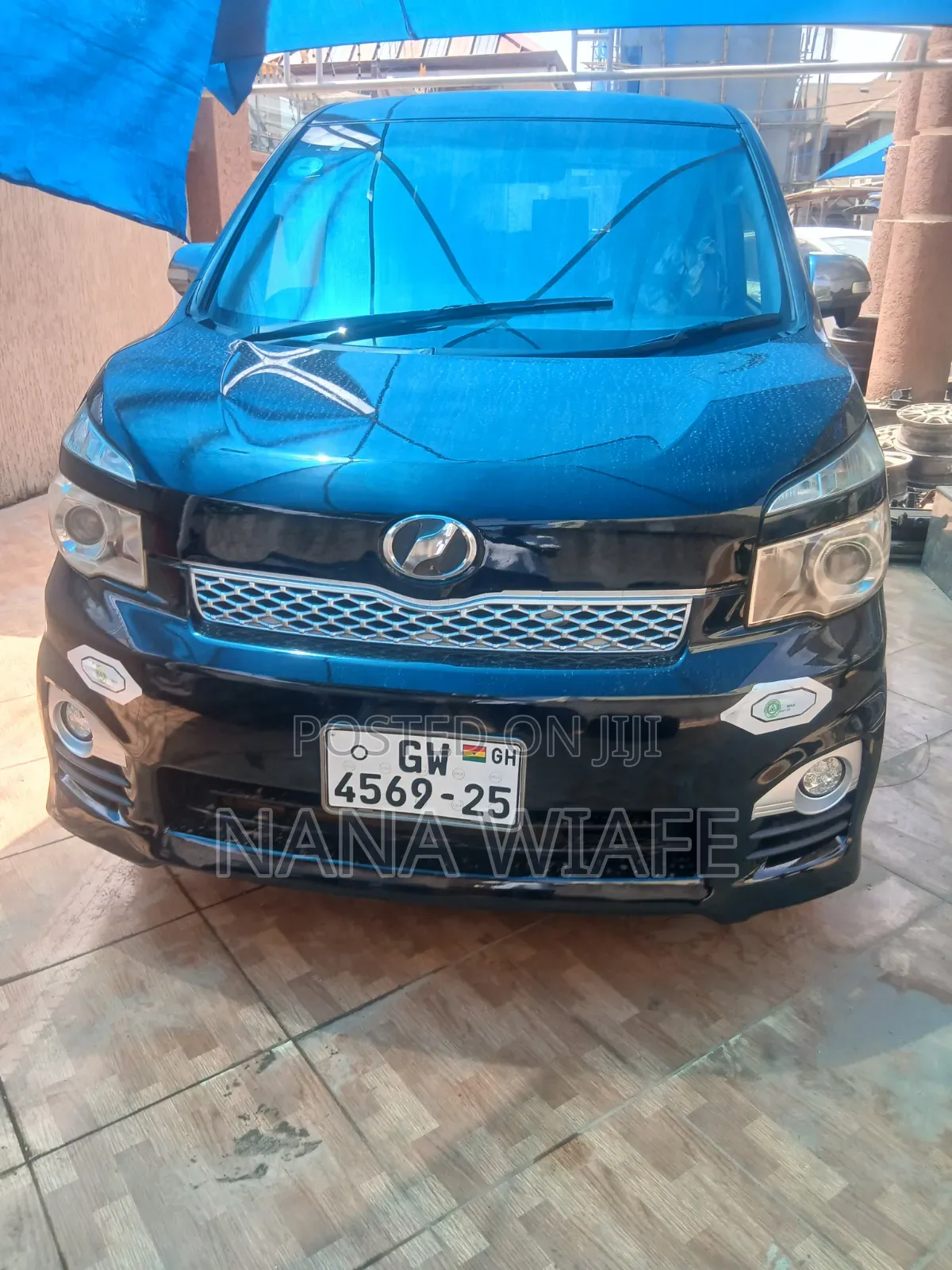 Toyota Voxy 2012 Brown