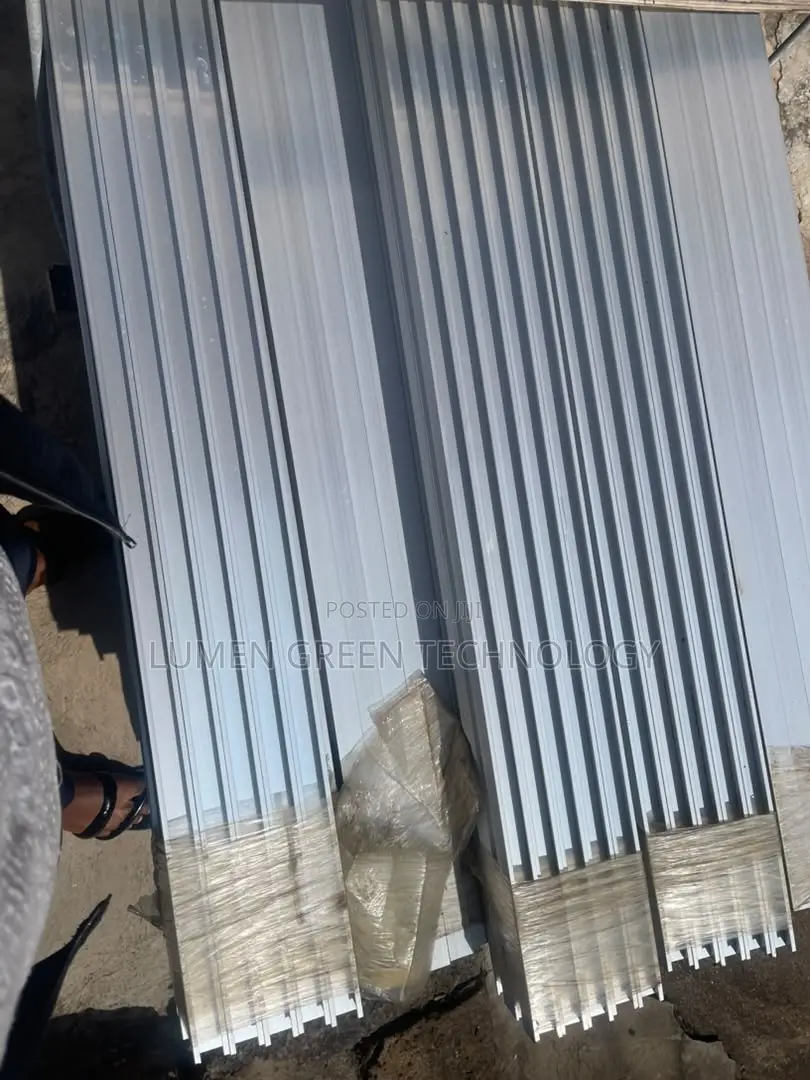 6m Mounting 
Rails (Galvanized)