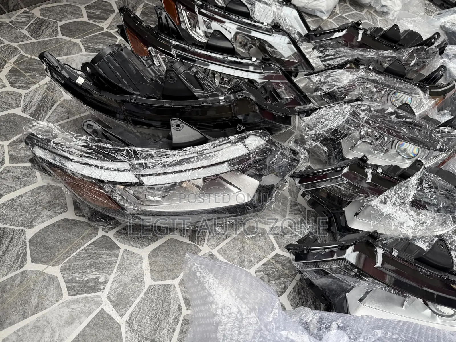 Mitsubishi Outlander 2018,2017,2019,2020, Headlight Available