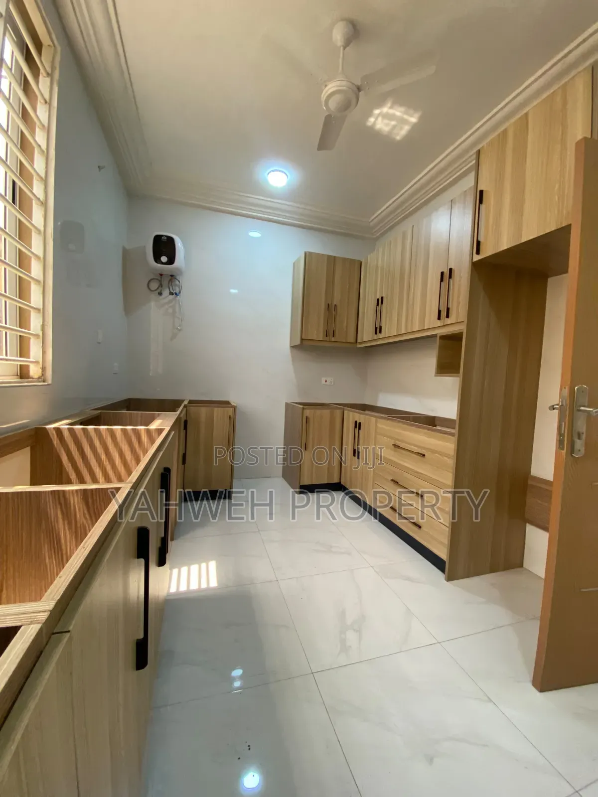 2bdrm Apartment in Spintex Kotobabi, Baatsona Total for rent