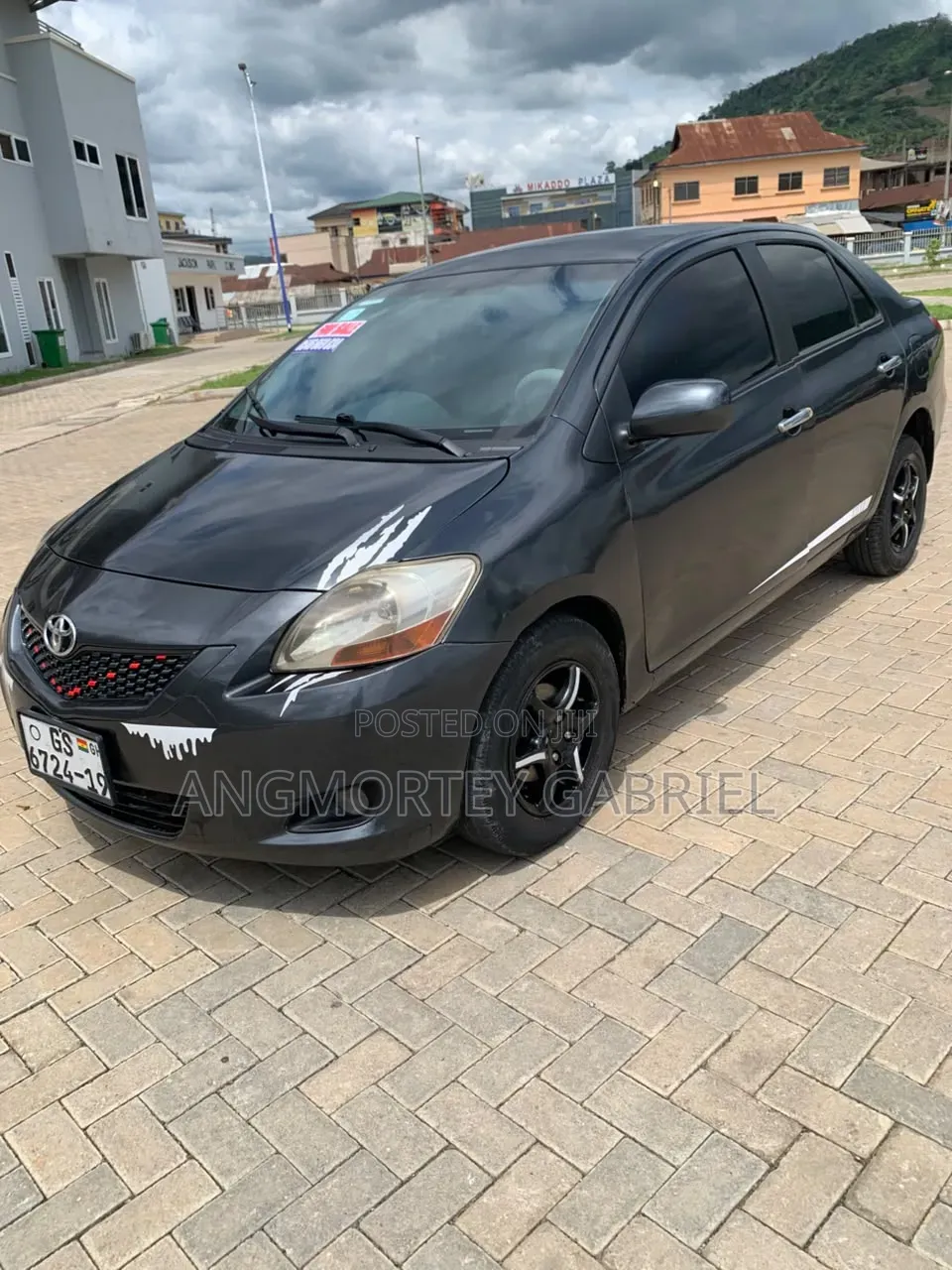 Toyota Yaris 2010 Black