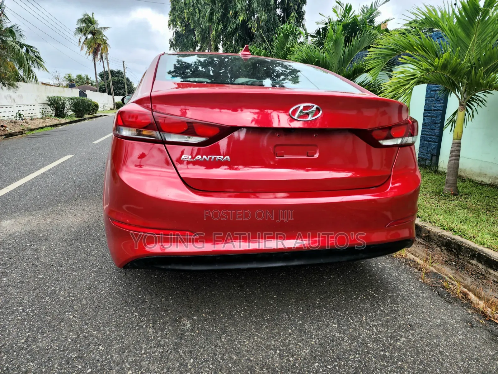 Hyundai Elantra SE Sedan FWD (2.0L 4cyl 6M) 2017 Red