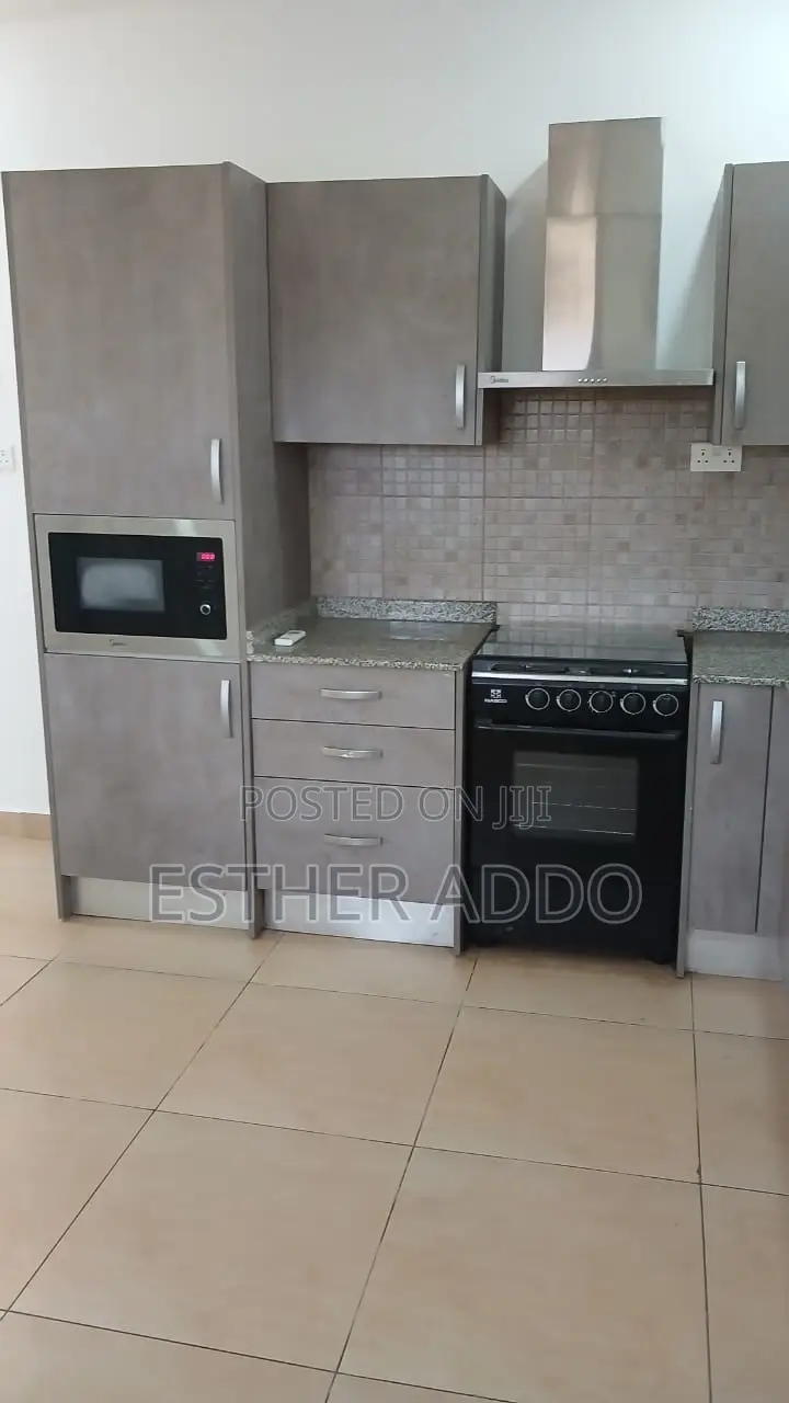 4bdrm Duplex in American House for rent