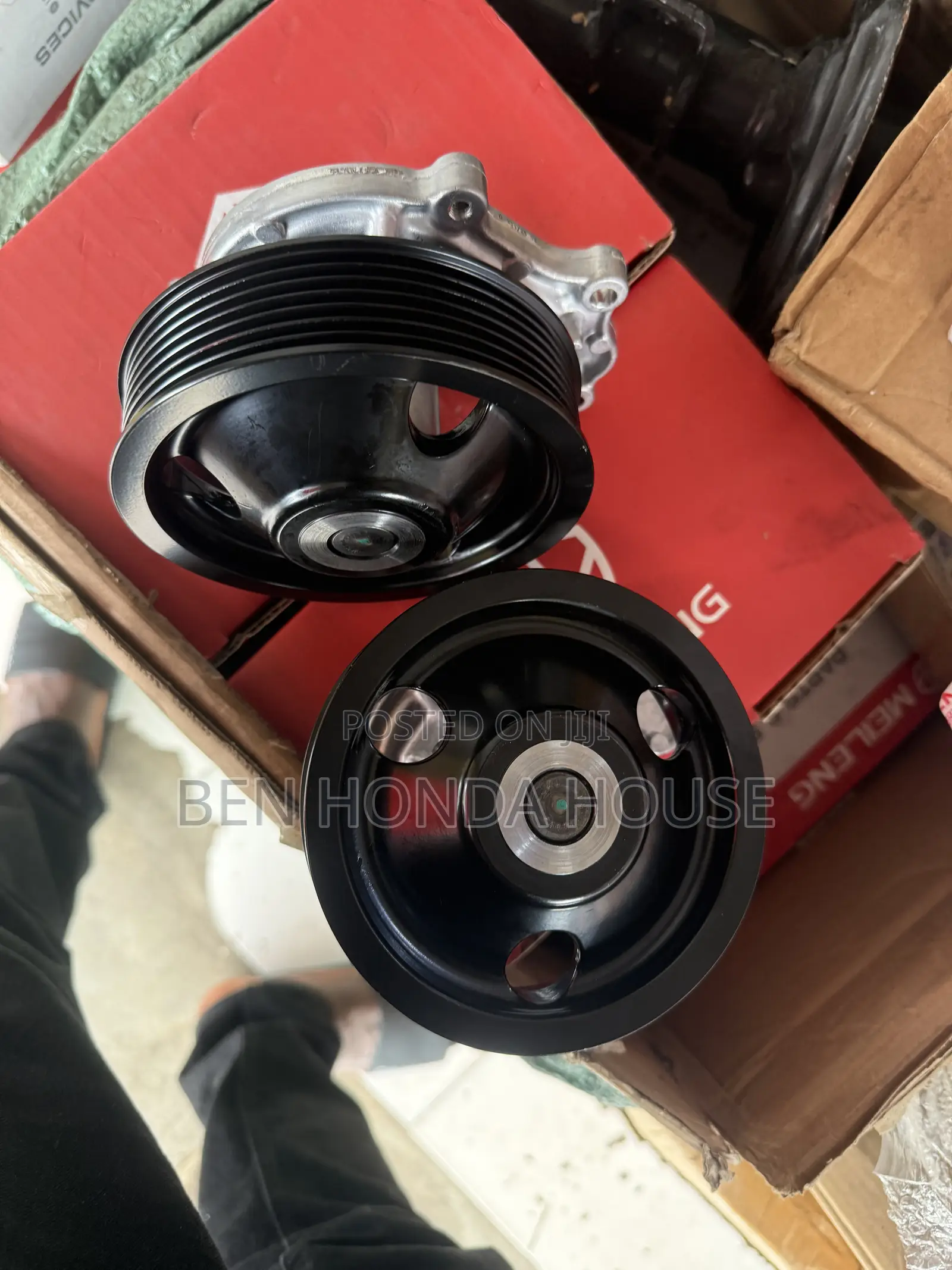 Water Pump for Honda CRV/Acura and Accord